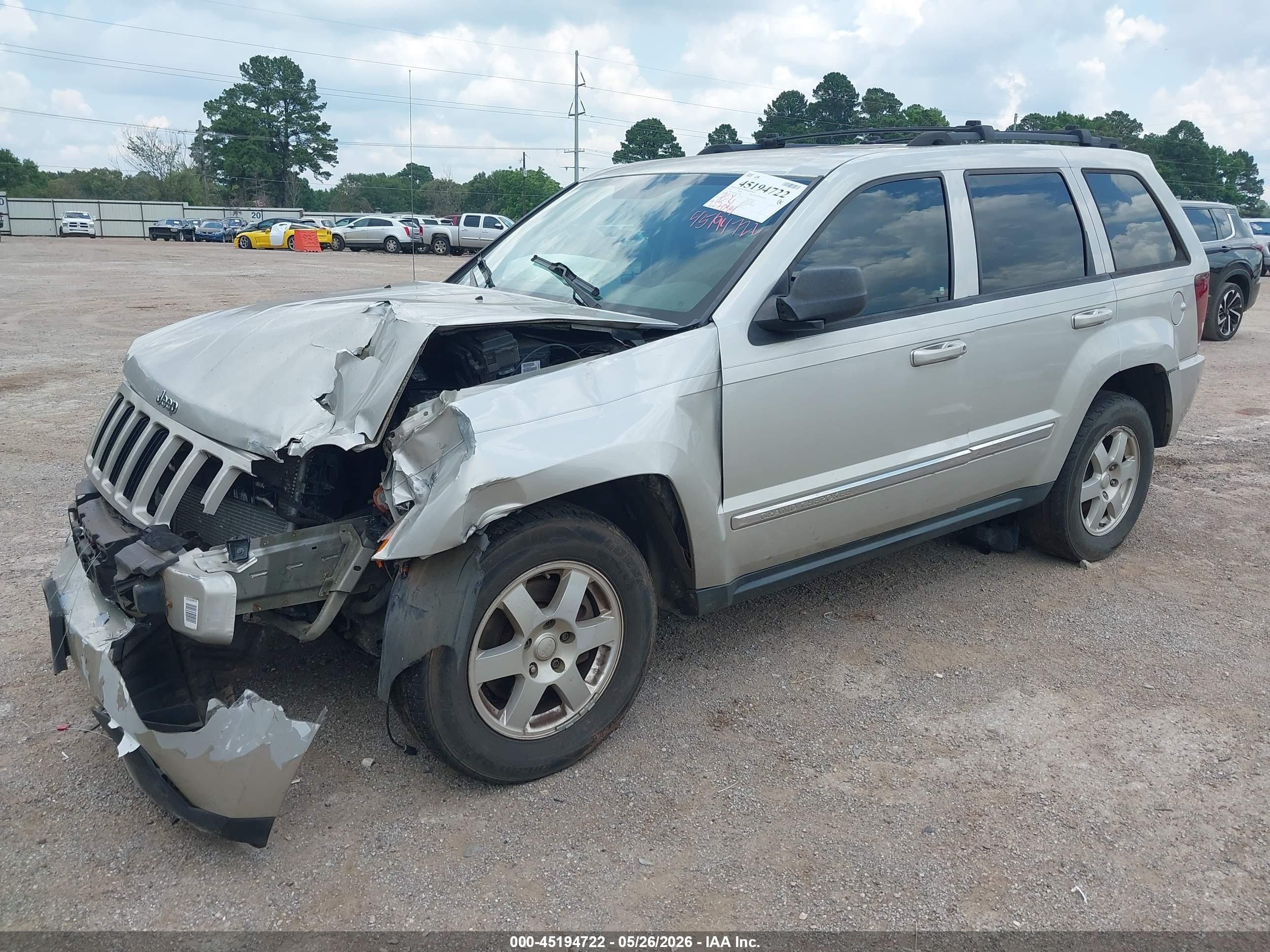 2010 Jeep Grand Cherokee Laredo Silver vin: 1J4PS4GK1AC121699