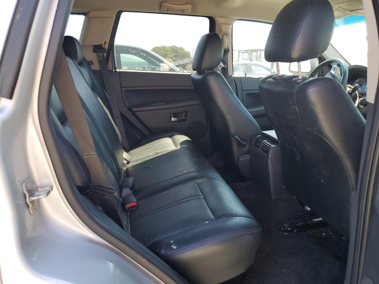 2010 Jeep Grand Cherokee Laredo Silver vin: 1J4PS4GK1AC156341