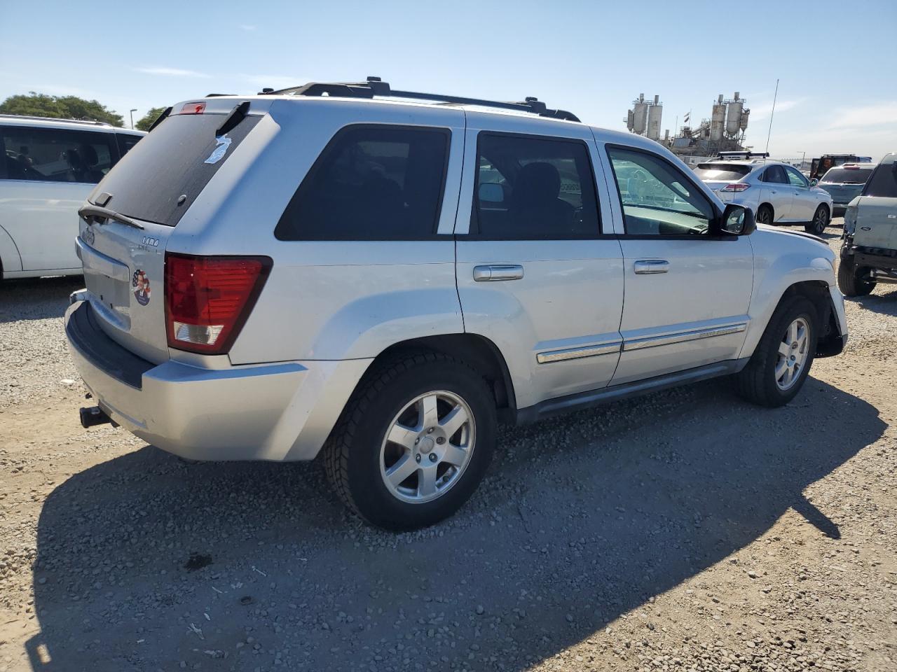 2010 Jeep Grand Cherokee Laredo Silver vin: 1J4PS4GK1AC156341