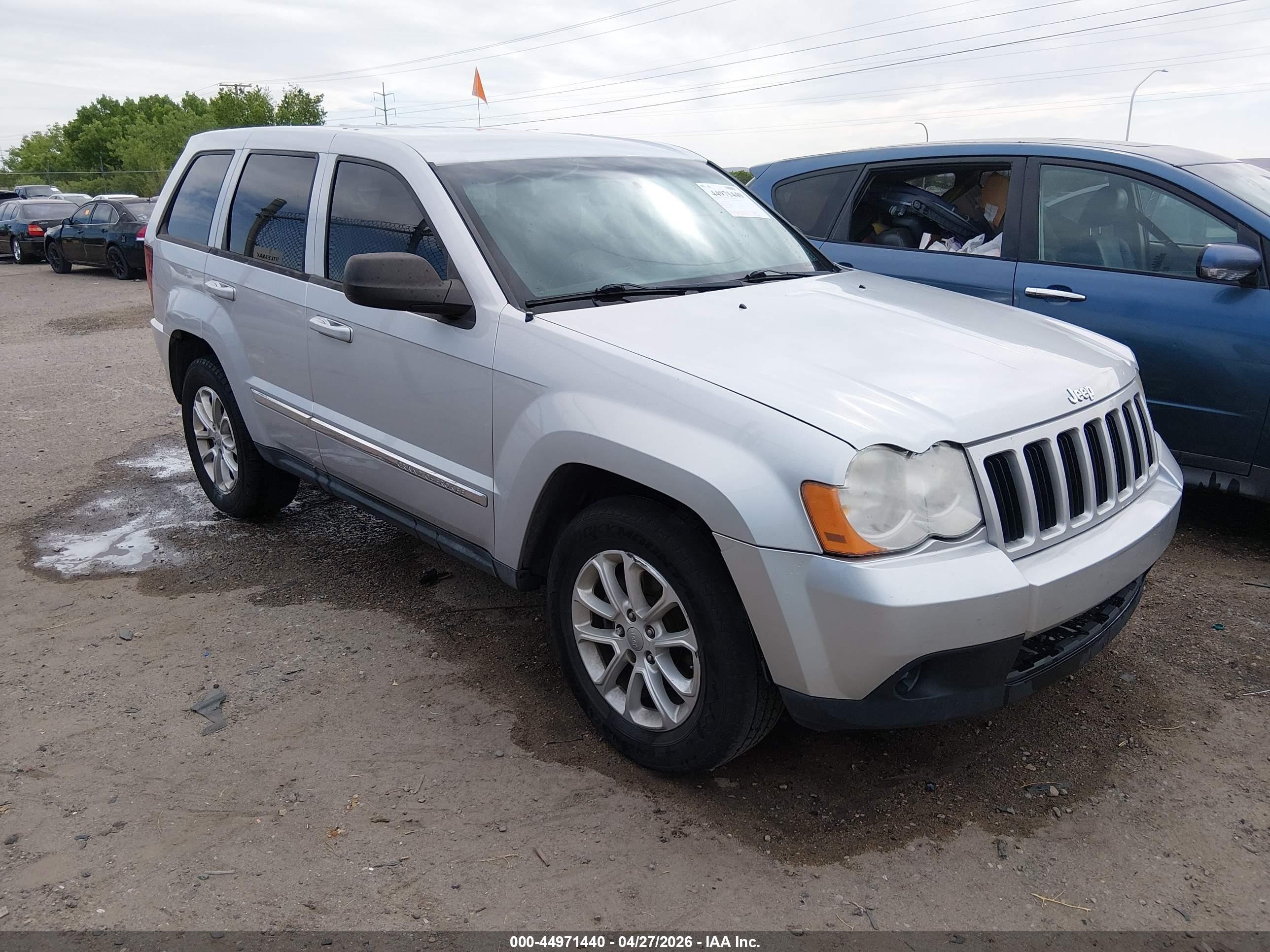 2010 Jeep Grand Cherokee Laredo Silver vin: 1J4PS4GK2AC146322
