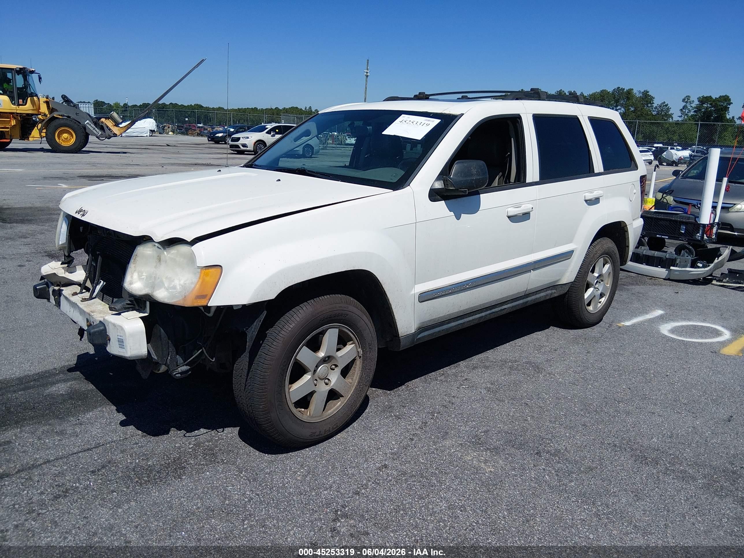 2010 Jeep Grand Cherokee Laredo White vin: 1J4PS4GK5AC144001