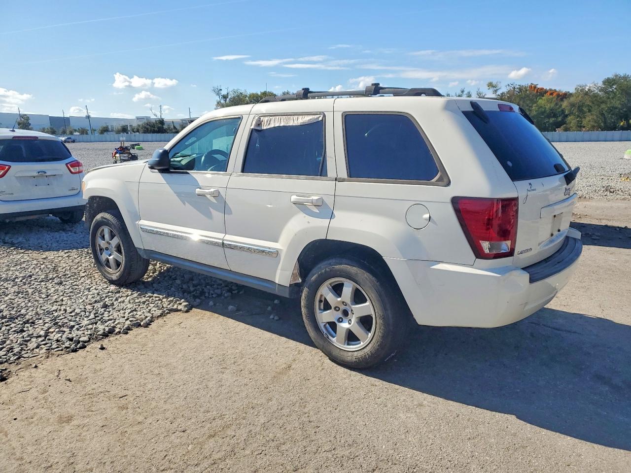 2010 Jeep Grand Cherokee Laredo White vin: 1J4PS4GK5AC160022