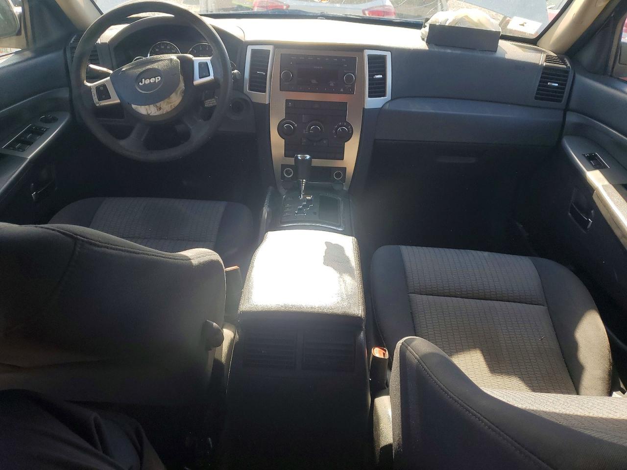 2010 Jeep Grand Cherokee Laredo White vin: 1J4PS4GK5AC160022
