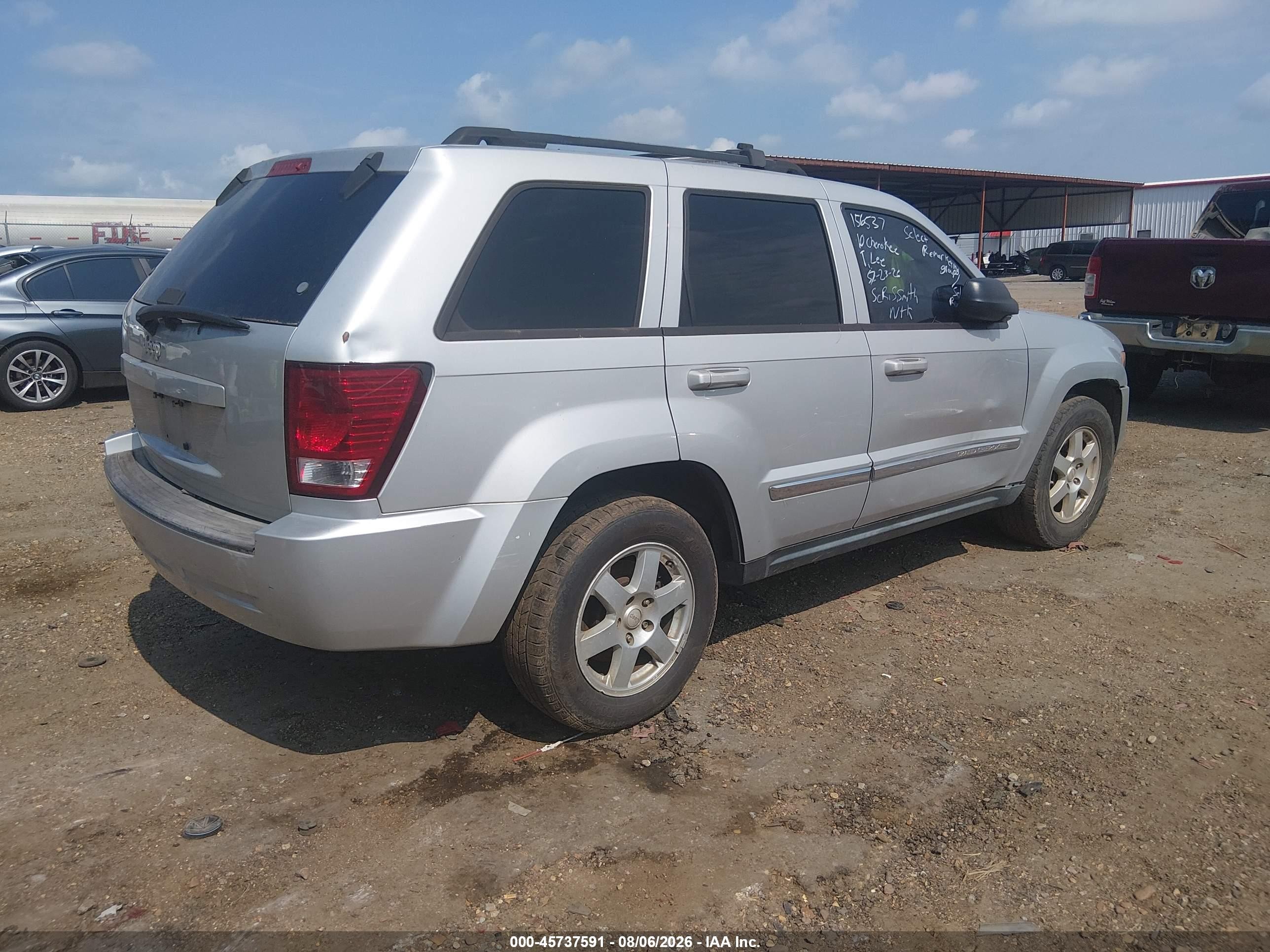 2010 Jeep Grand Cherokee Laredo Серебряный vin: 1J4PS4GK7AC156537