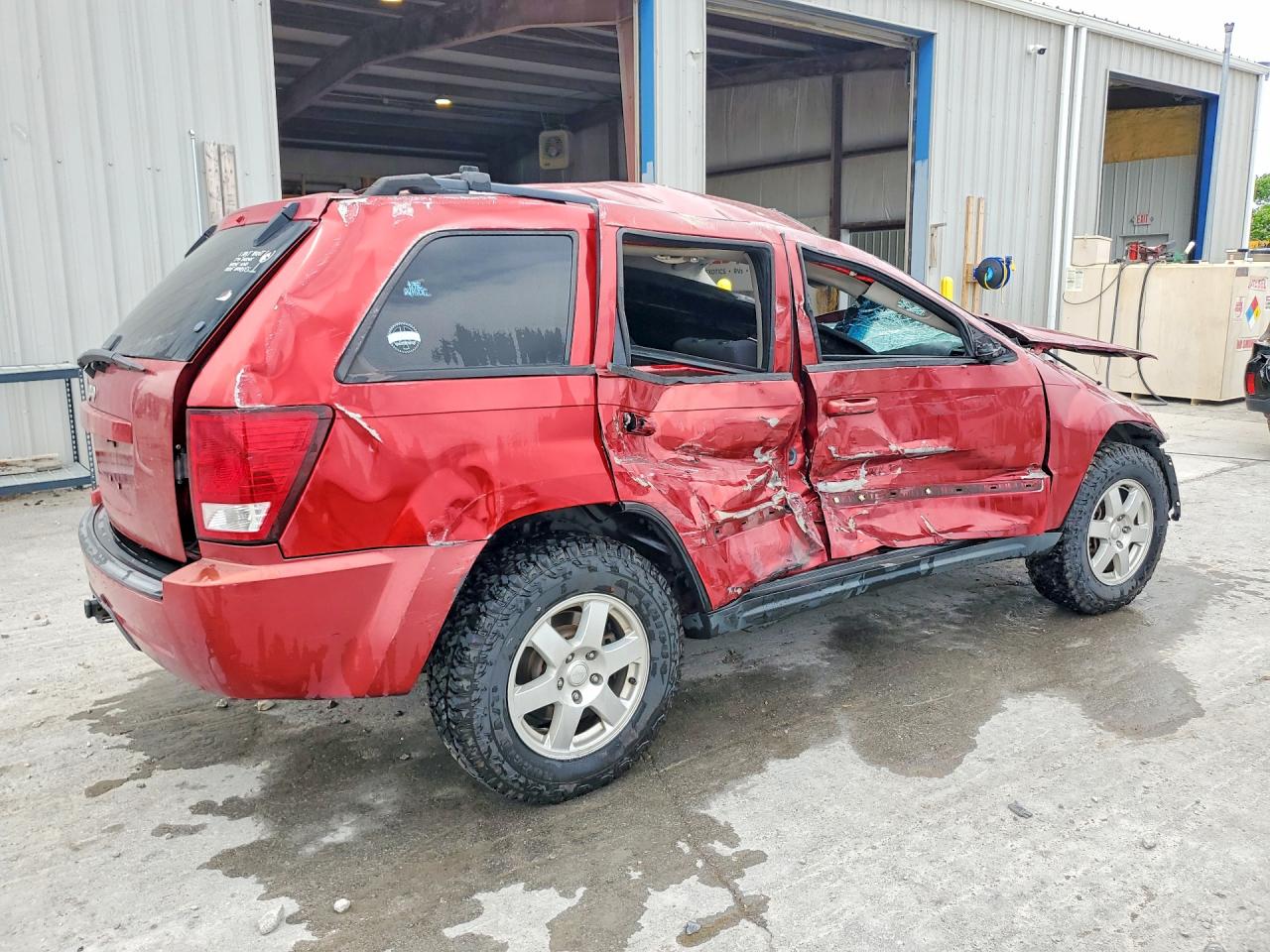 2010 Jeep Grand Cherokee Laredo Red vin: 1J4PS4GK9AC124267