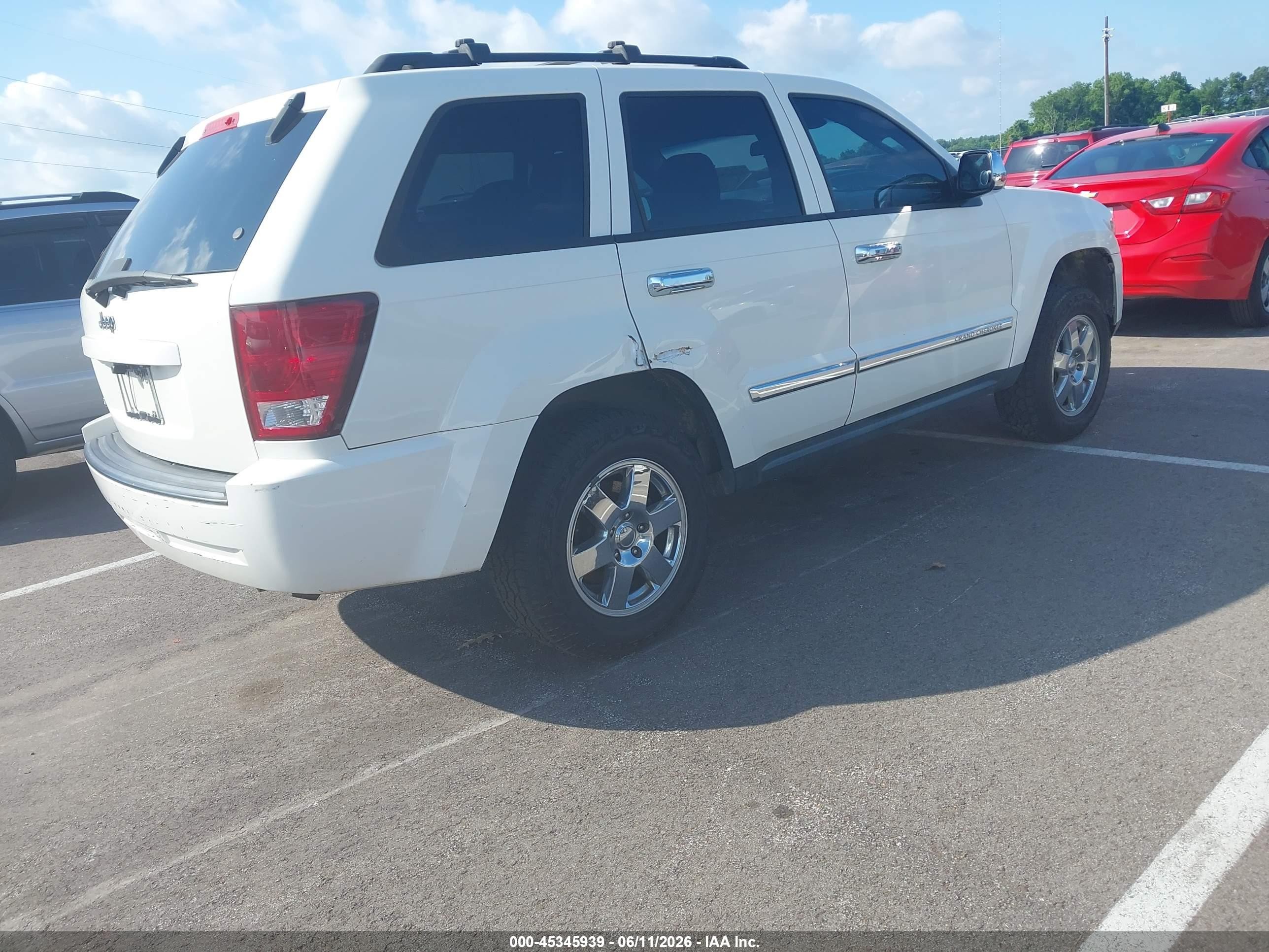 2010 Jeep Grand Cherokee Laredo White vin: 1J4PS4GKXAC156418