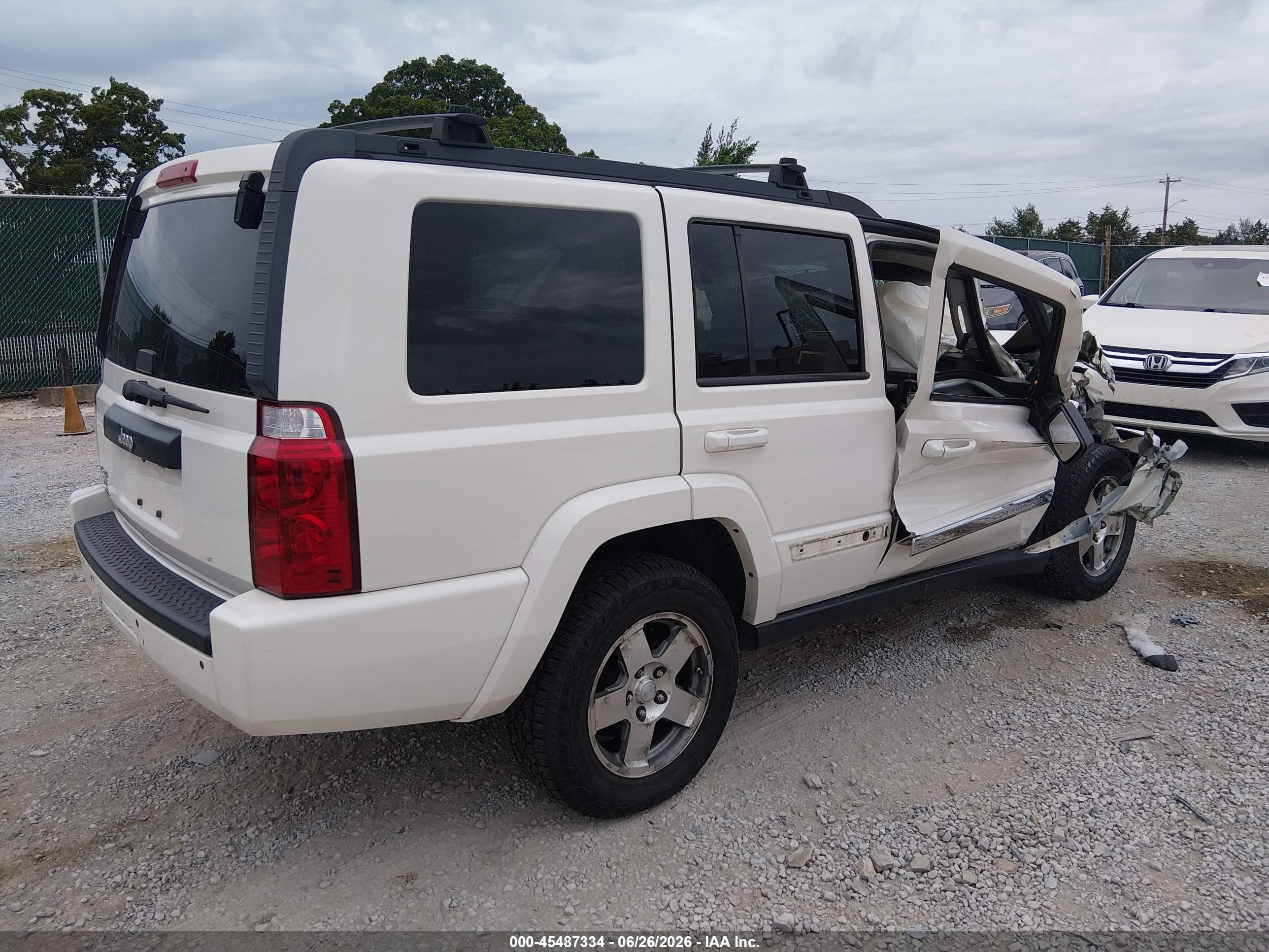2010 Jeep Commander Sport White vin: 1J4RG4GK0AC140786