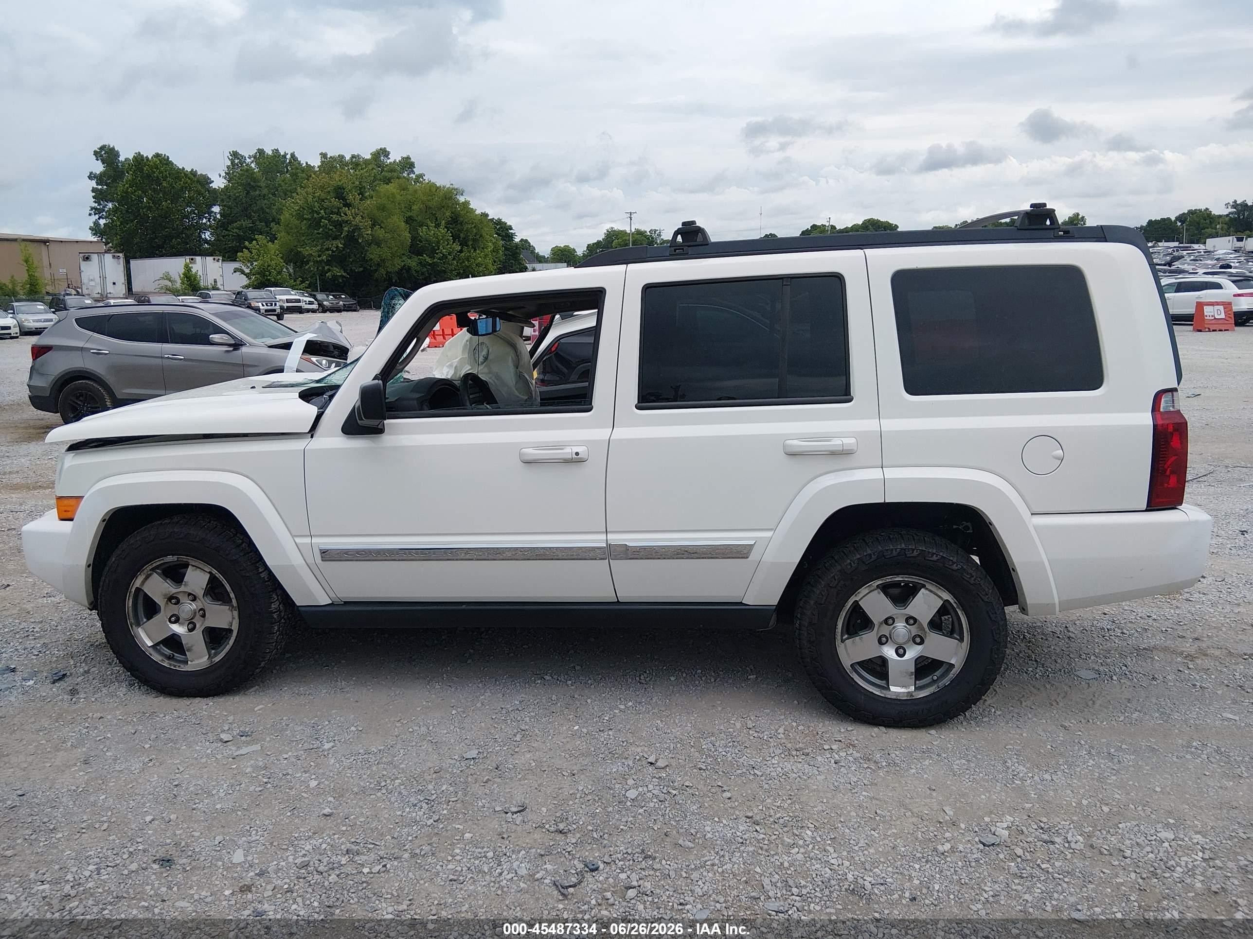 2010 Jeep Commander Sport White vin: 1J4RG4GK0AC140786