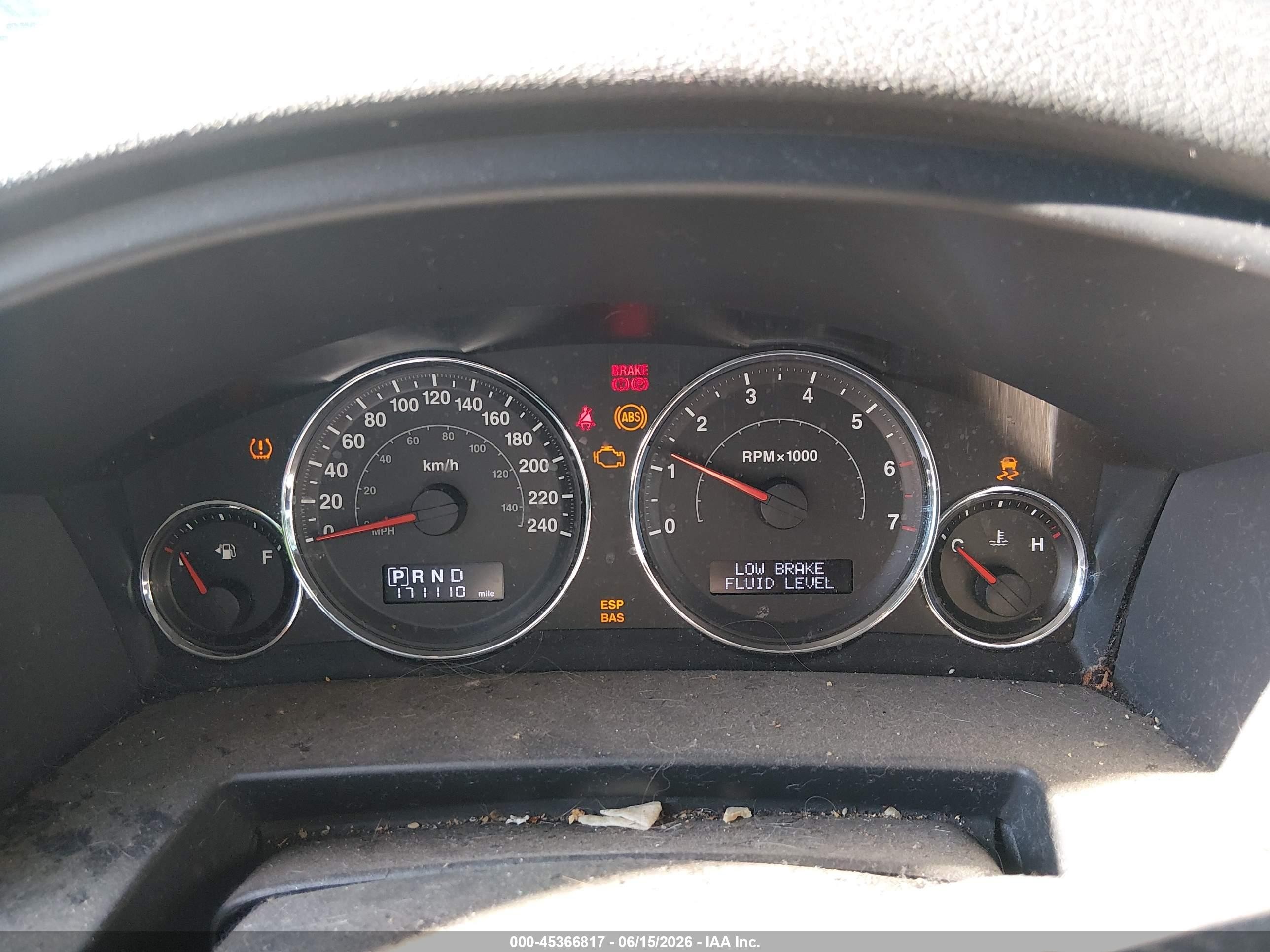 2010 Jeep Commander Sport Silver vin: 1J4RG4GK0AC158219