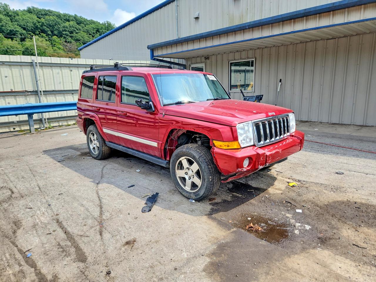 2010 Jeep Commander Sport Burgundy vin: 1J4RG4GK2AC131569