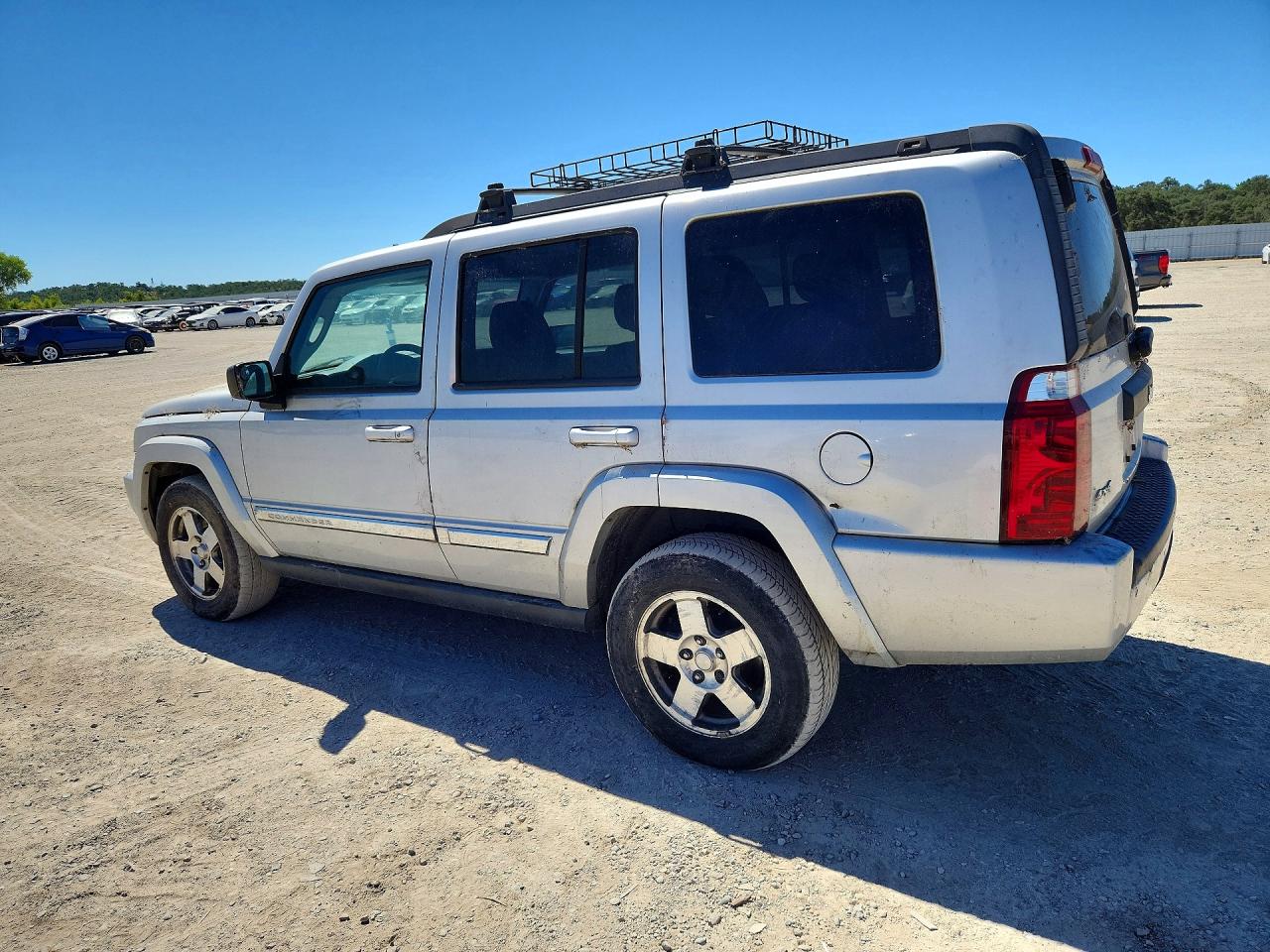 2010 Jeep Commander Sport Silver vin: 1J4RG4GK3AC127630