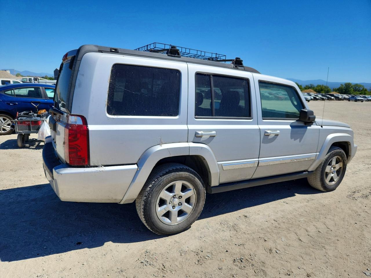 2010 Jeep Commander Sport Silver vin: 1J4RG4GK3AC127630