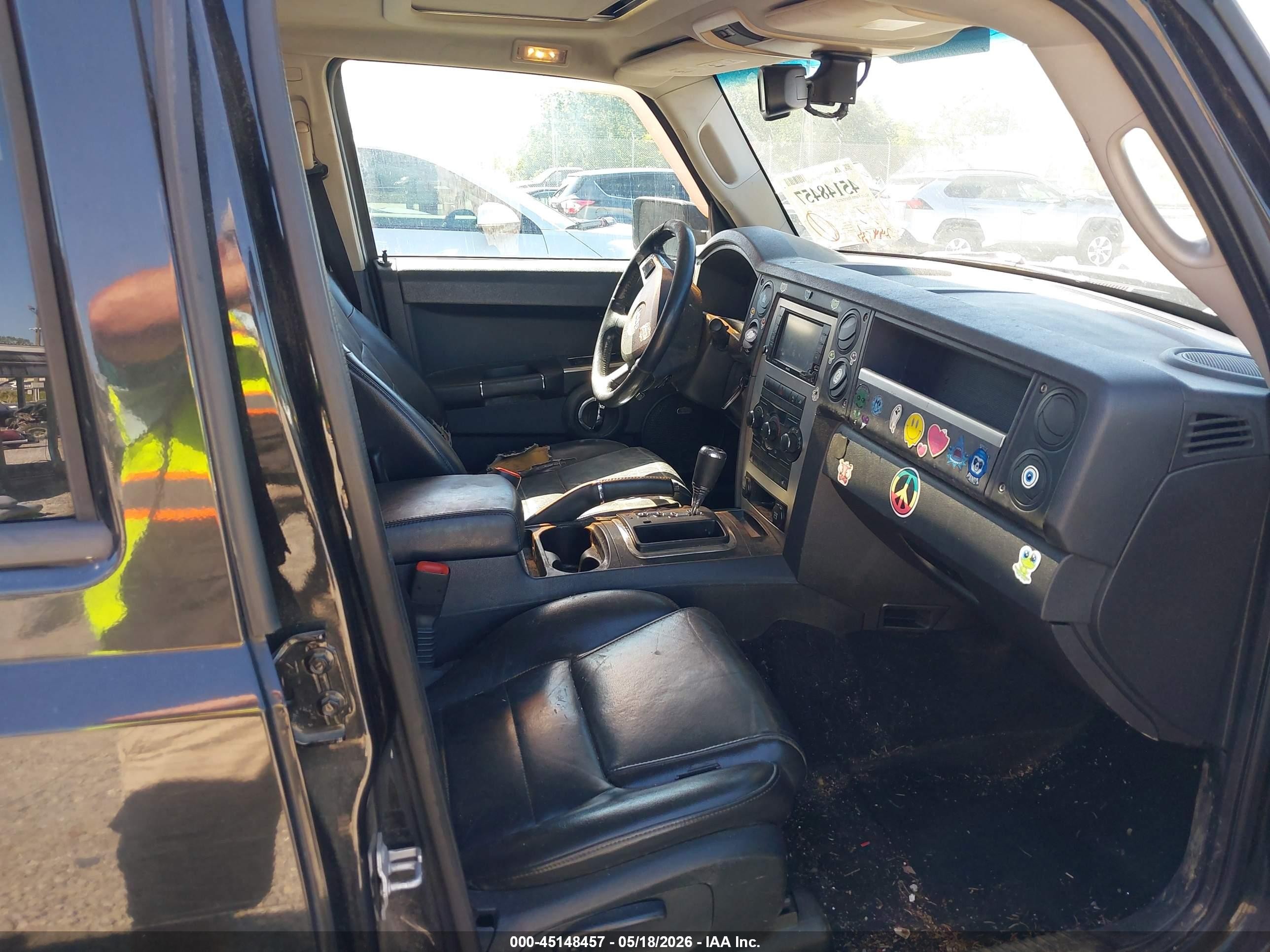 2010 Jeep Commander Sport Black vin: 1J4RG4GK4AC121996
