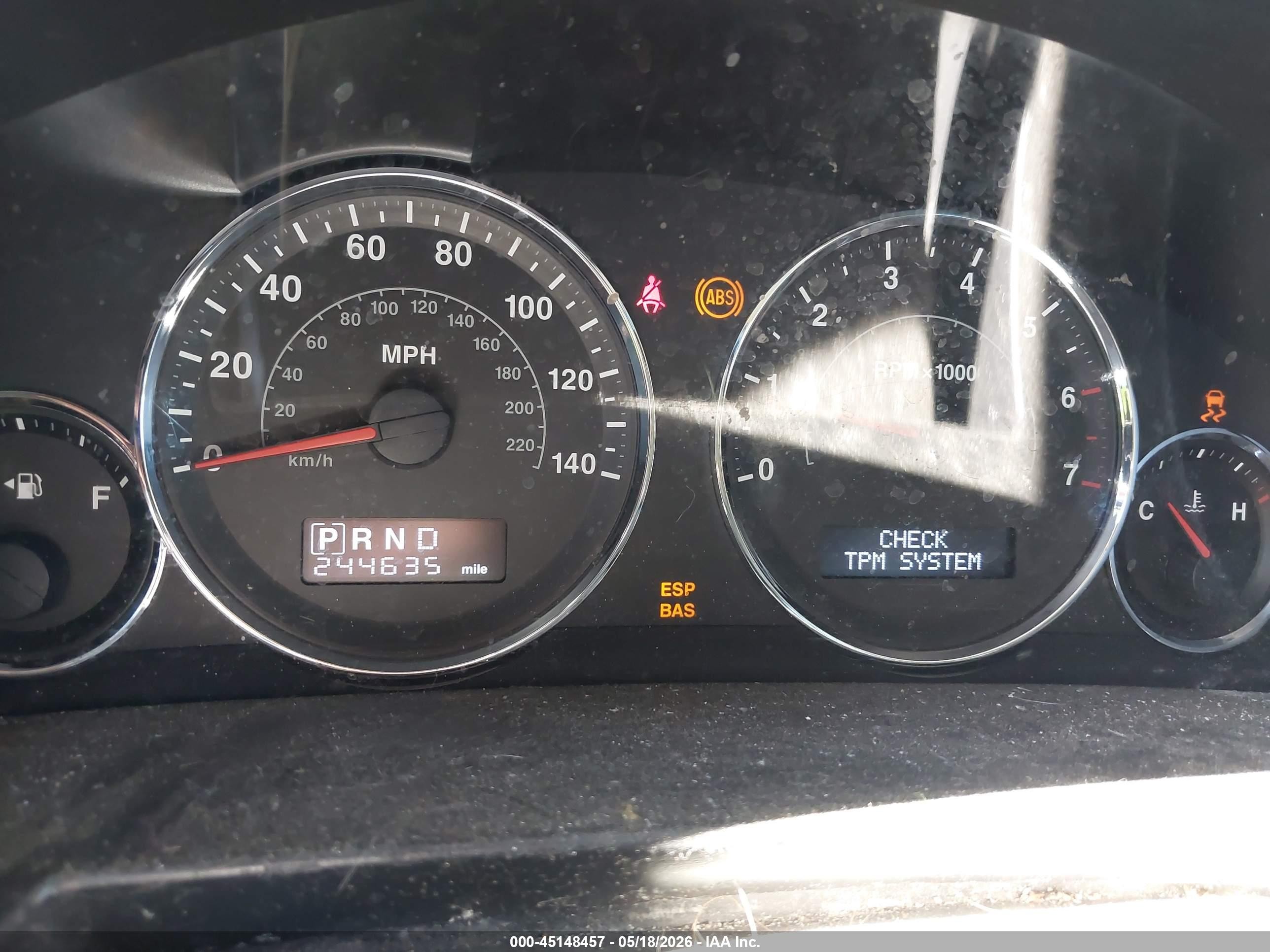 2010 Jeep Commander Sport Black vin: 1J4RG4GK4AC121996