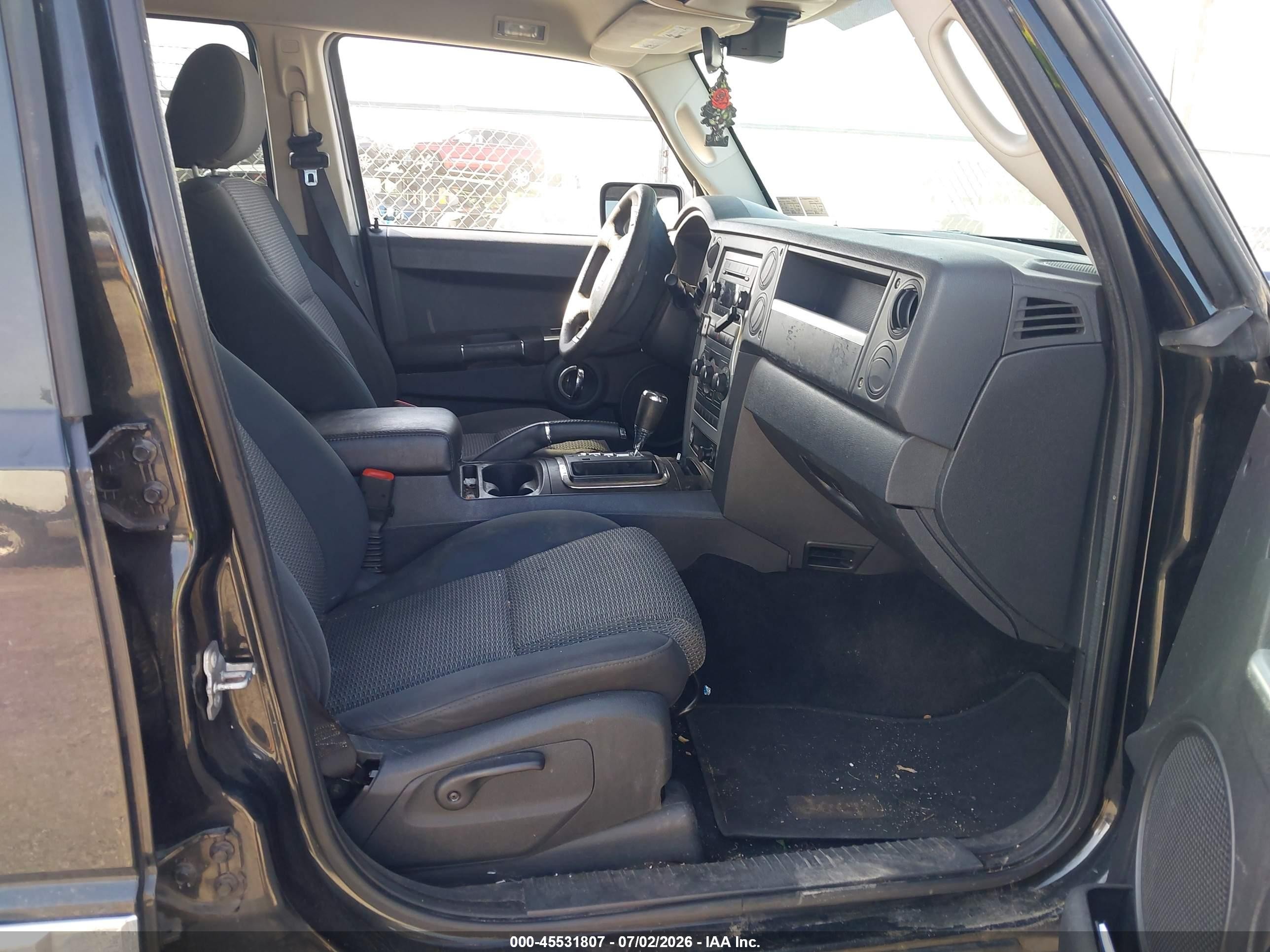 2010 Jeep Commander Sport Black vin: 1J4RG4GK4AC137129