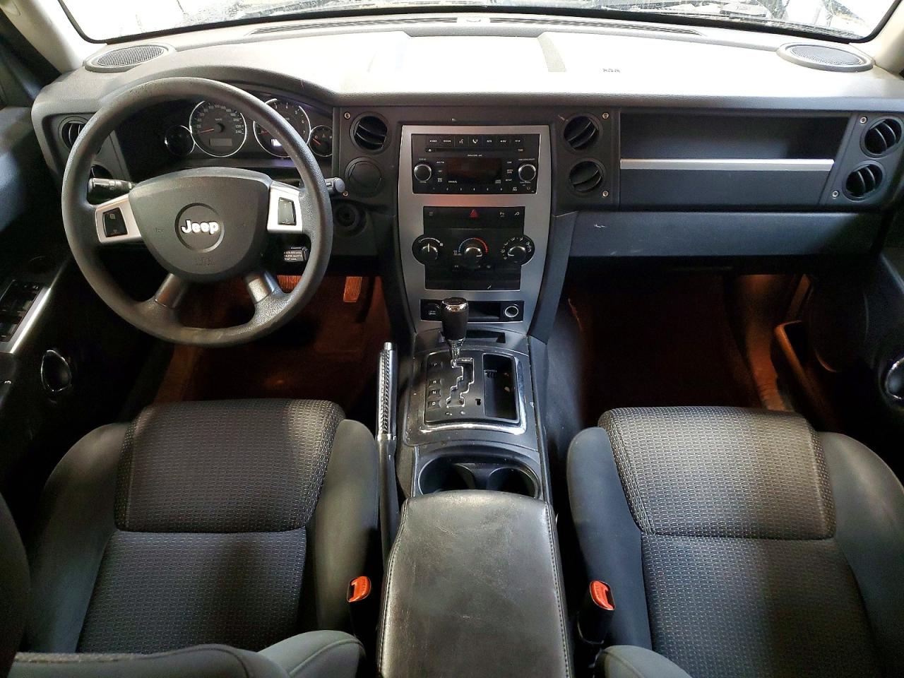 2010 Jeep Commander Sport Silver vin: 1J4RG4GK6AC104407