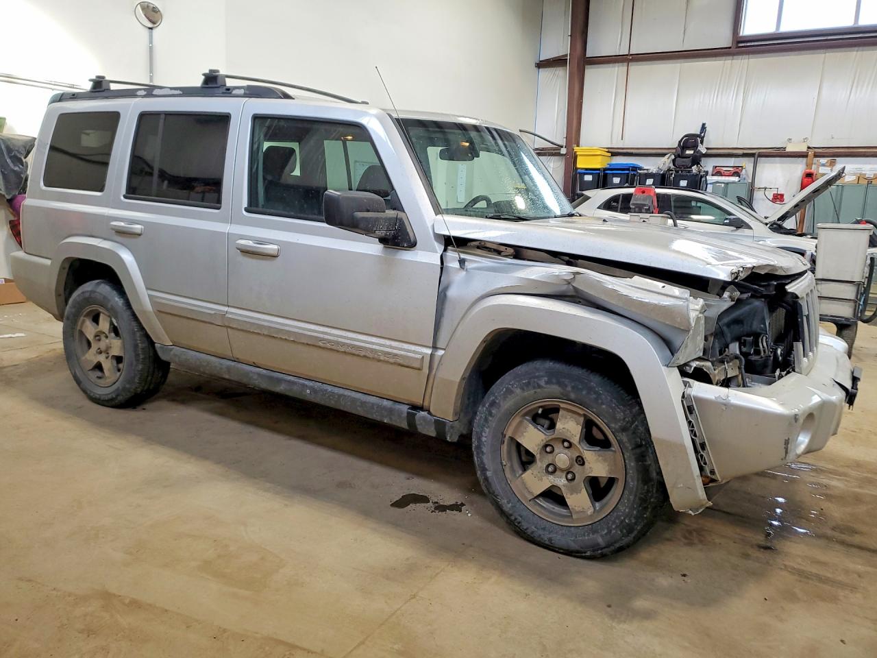2010 Jeep Commander Sport Silver vin: 1J4RG4GK6AC104407