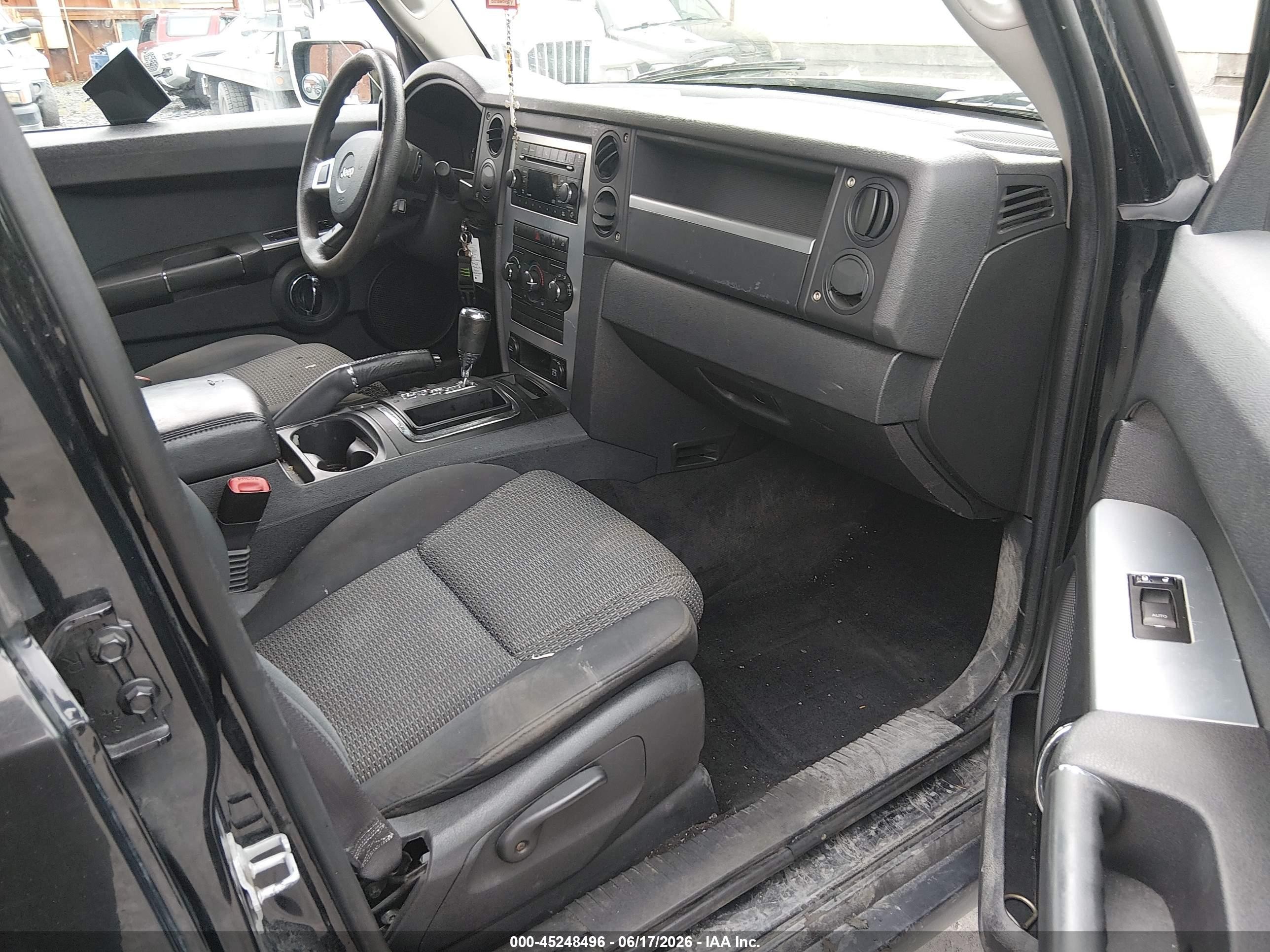 2010 Jeep Commander Sport Black vin: 1J4RG4GK6AC118114