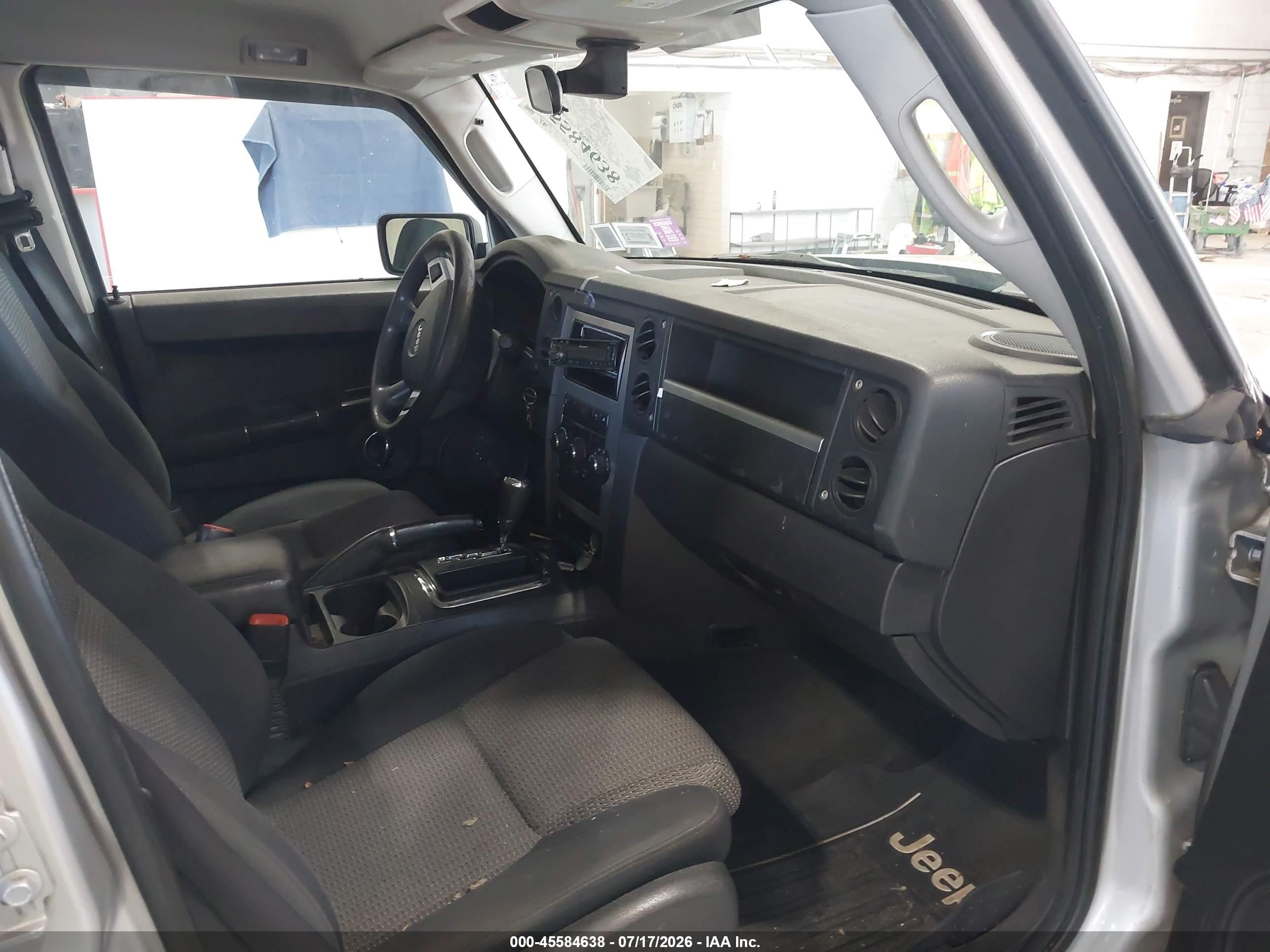 2010 Jeep Commander Sport Gray vin: 1J4RG4GK9AC148417