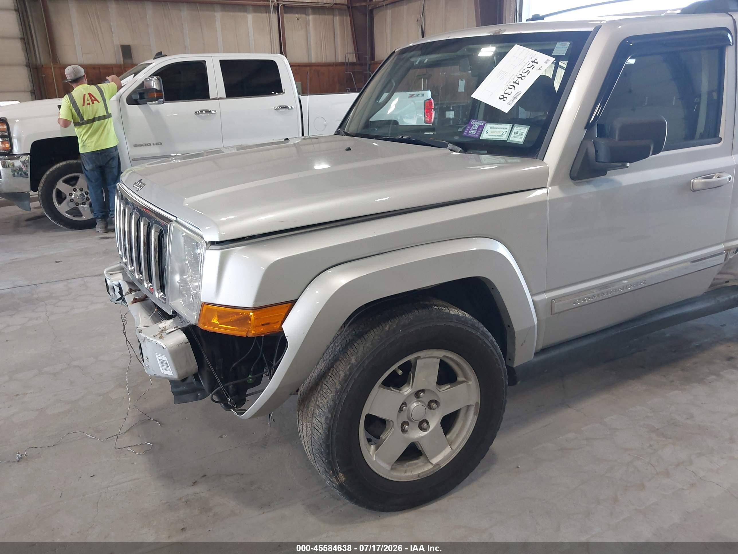 2010 Jeep Commander Sport Gray vin: 1J4RG4GK9AC148417