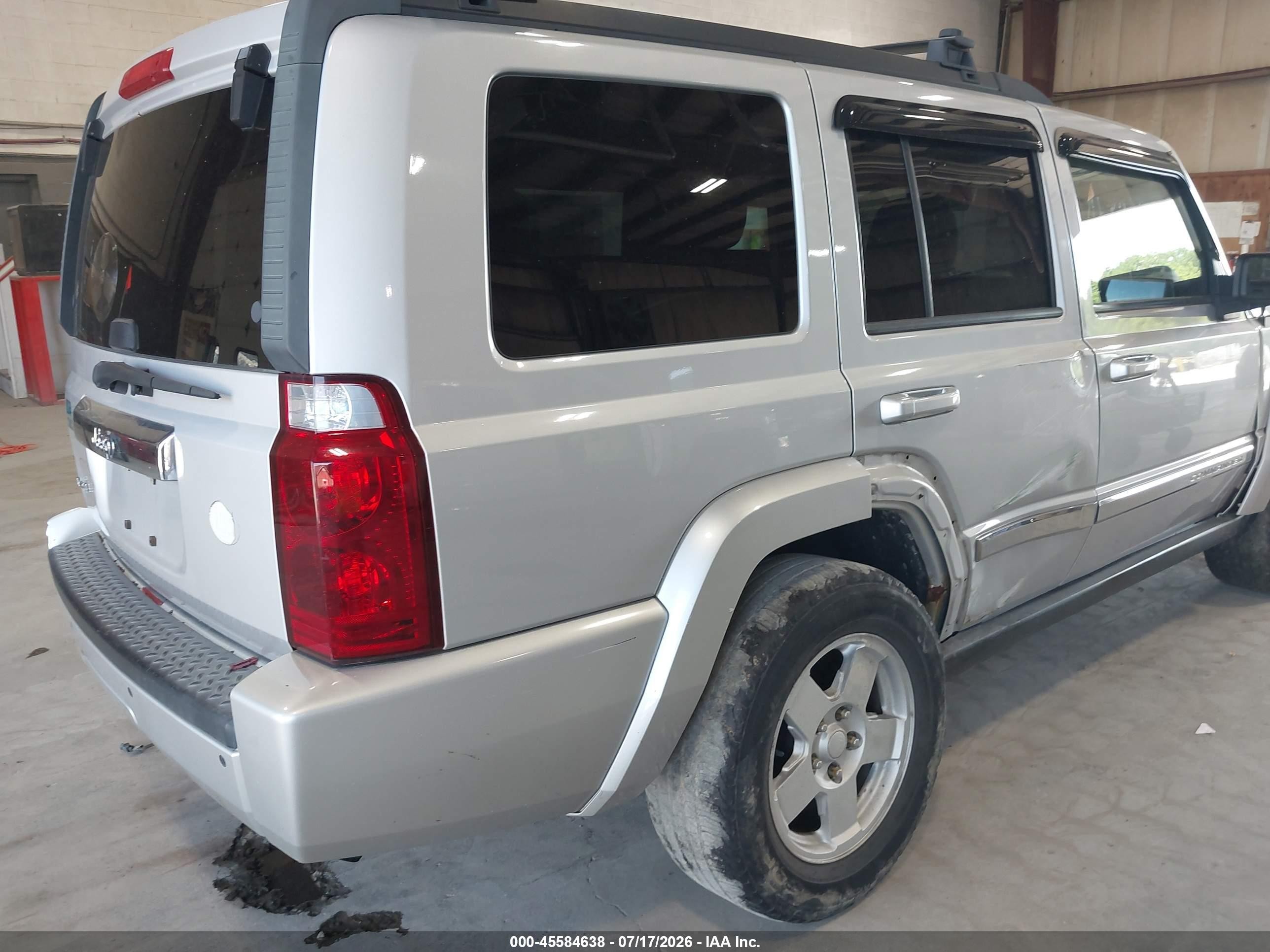 2010 Jeep Commander Sport Gray vin: 1J4RG4GK9AC148417