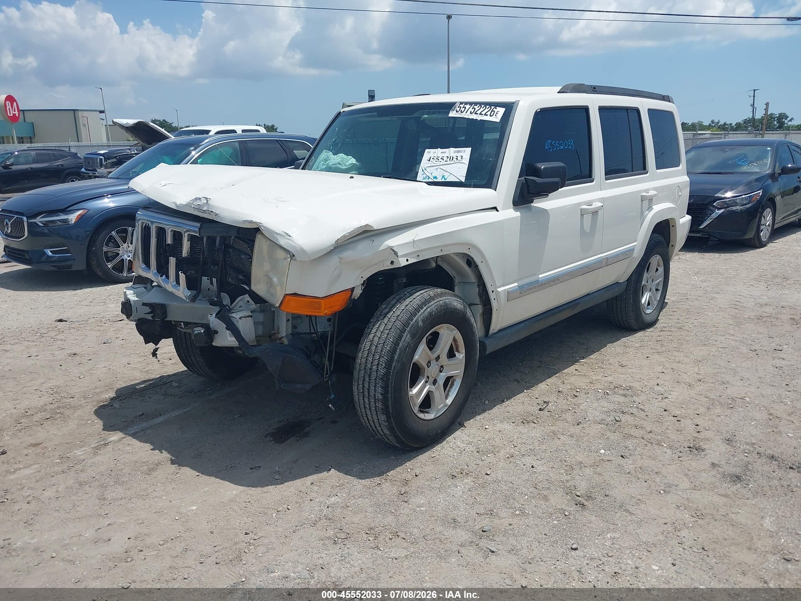 2010 Jeep Commander Sport White vin: 1J4RG4GKXAC130296