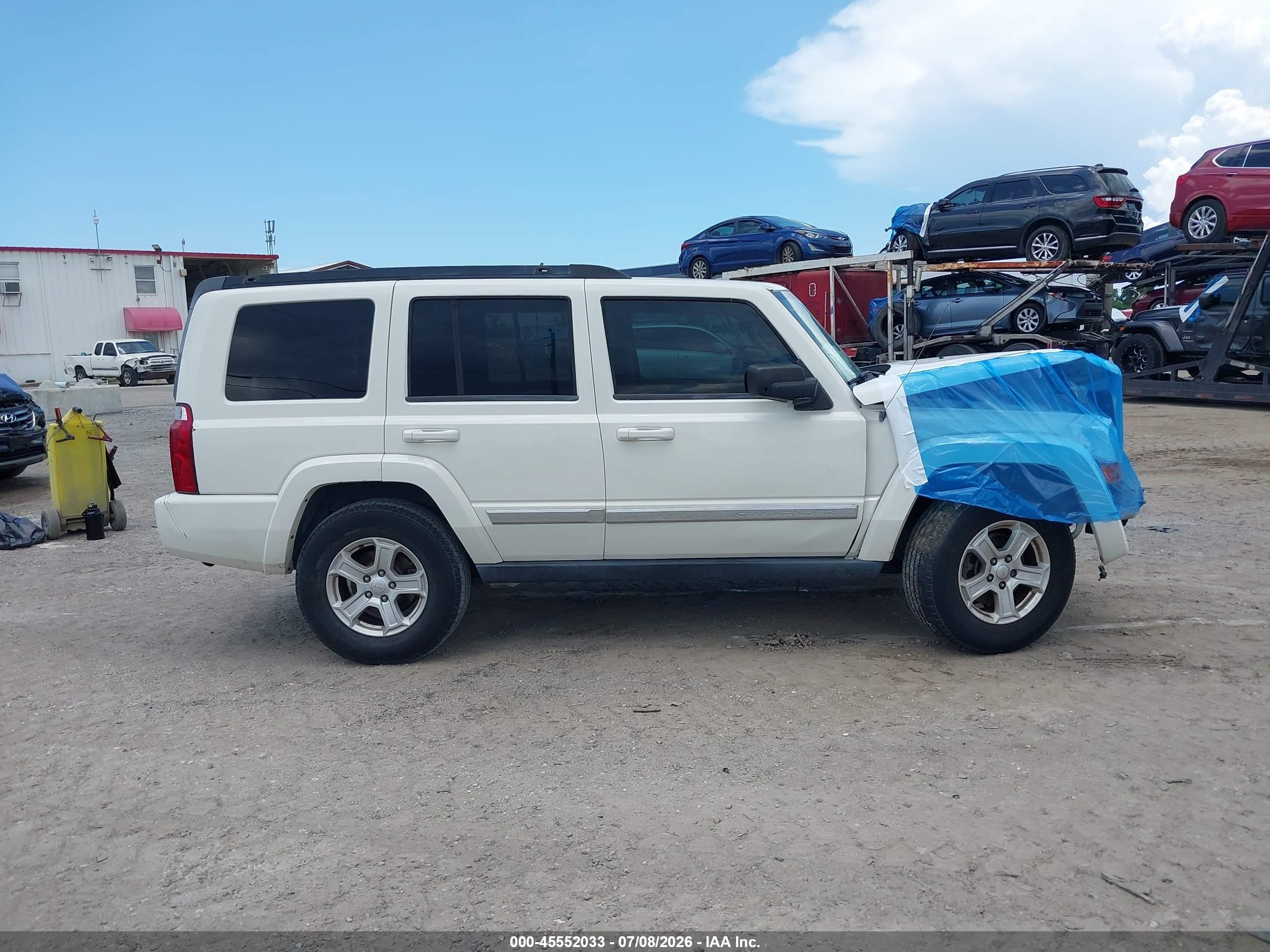 2010 Jeep Commander Sport White vin: 1J4RG4GKXAC130296