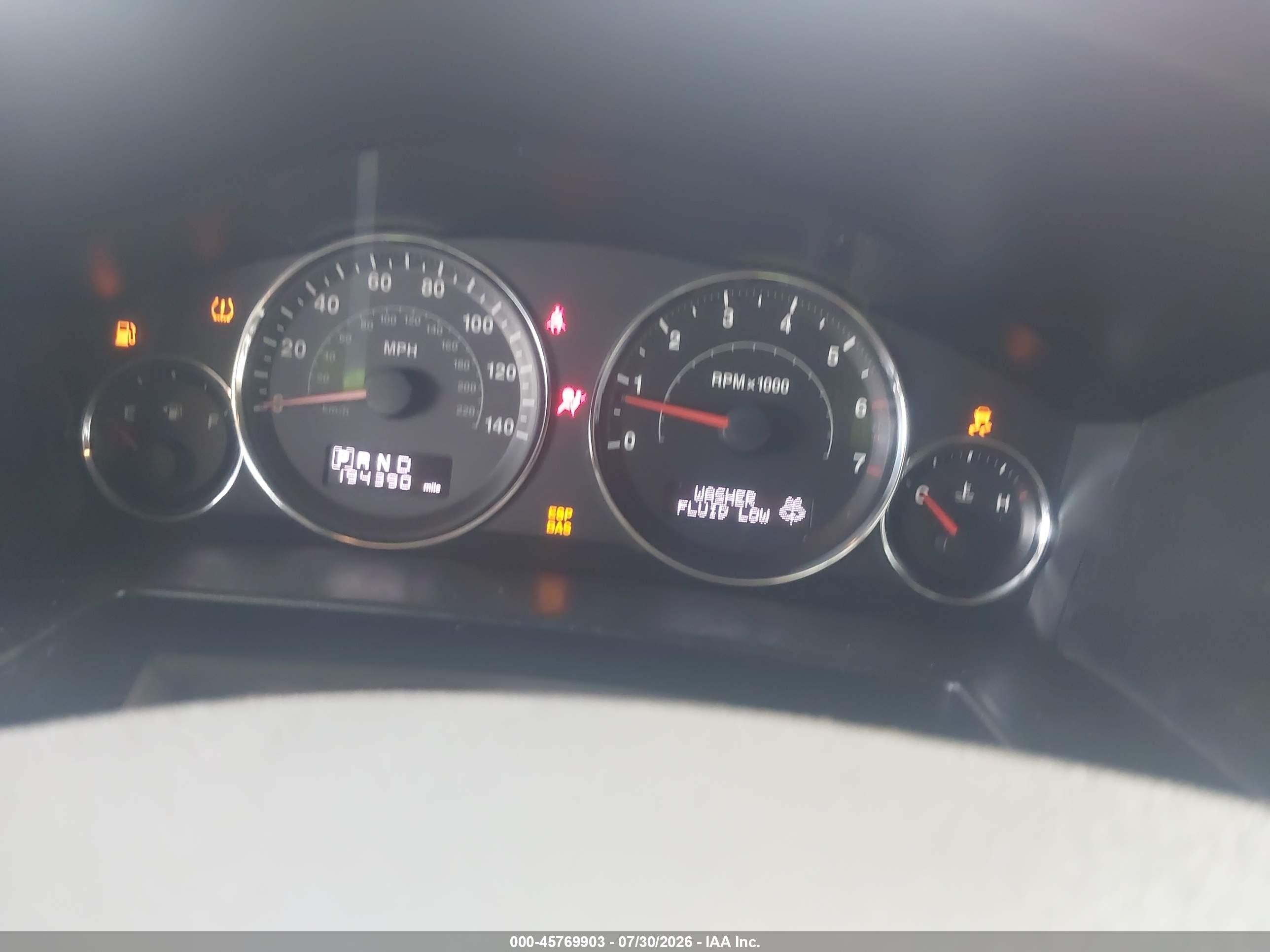 2010 Jeep Commander Sport Burgundy vin: 1J4RG4GT6AC114413