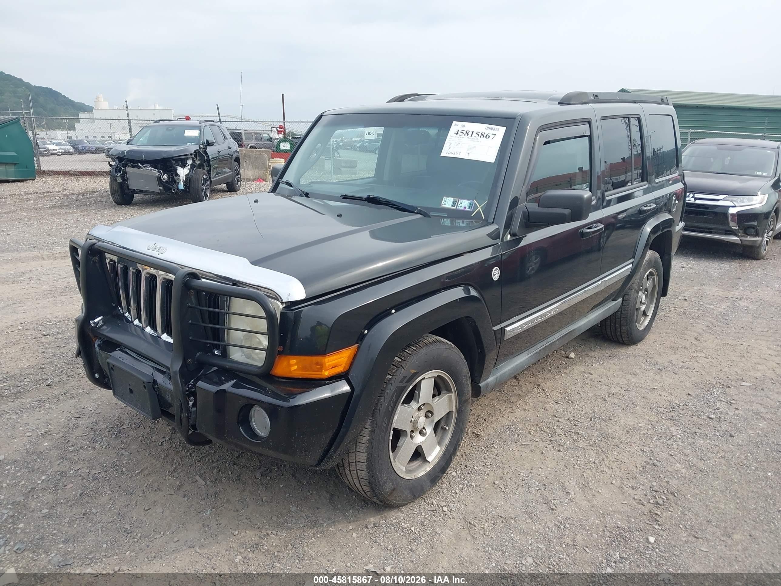 2010 Jeep Commander Sport Черный vin: 1J4RG4GT7AC127252