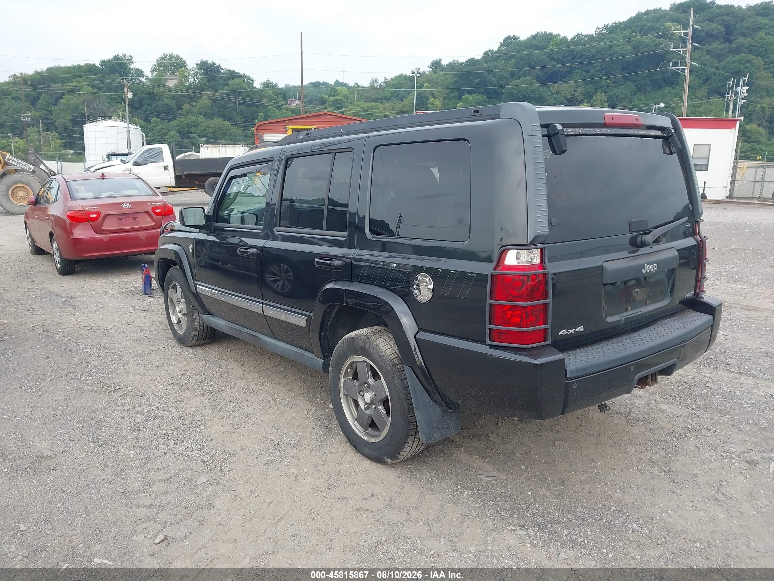 2010 Jeep Commander Sport Черный vin: 1J4RG4GT7AC127252