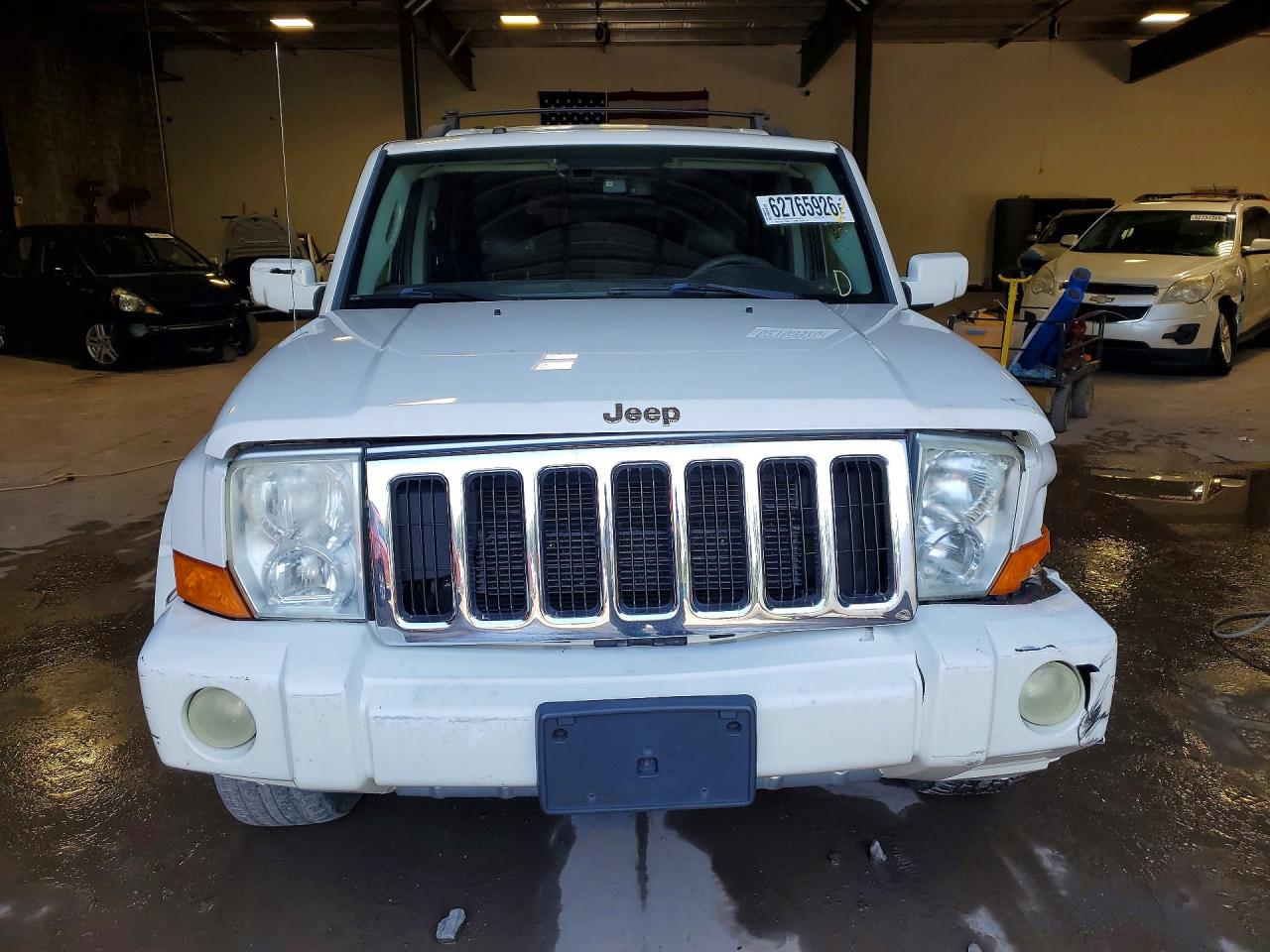 2010 Jeep Commander Limited White vin: 1J4RG5GT5AC145366