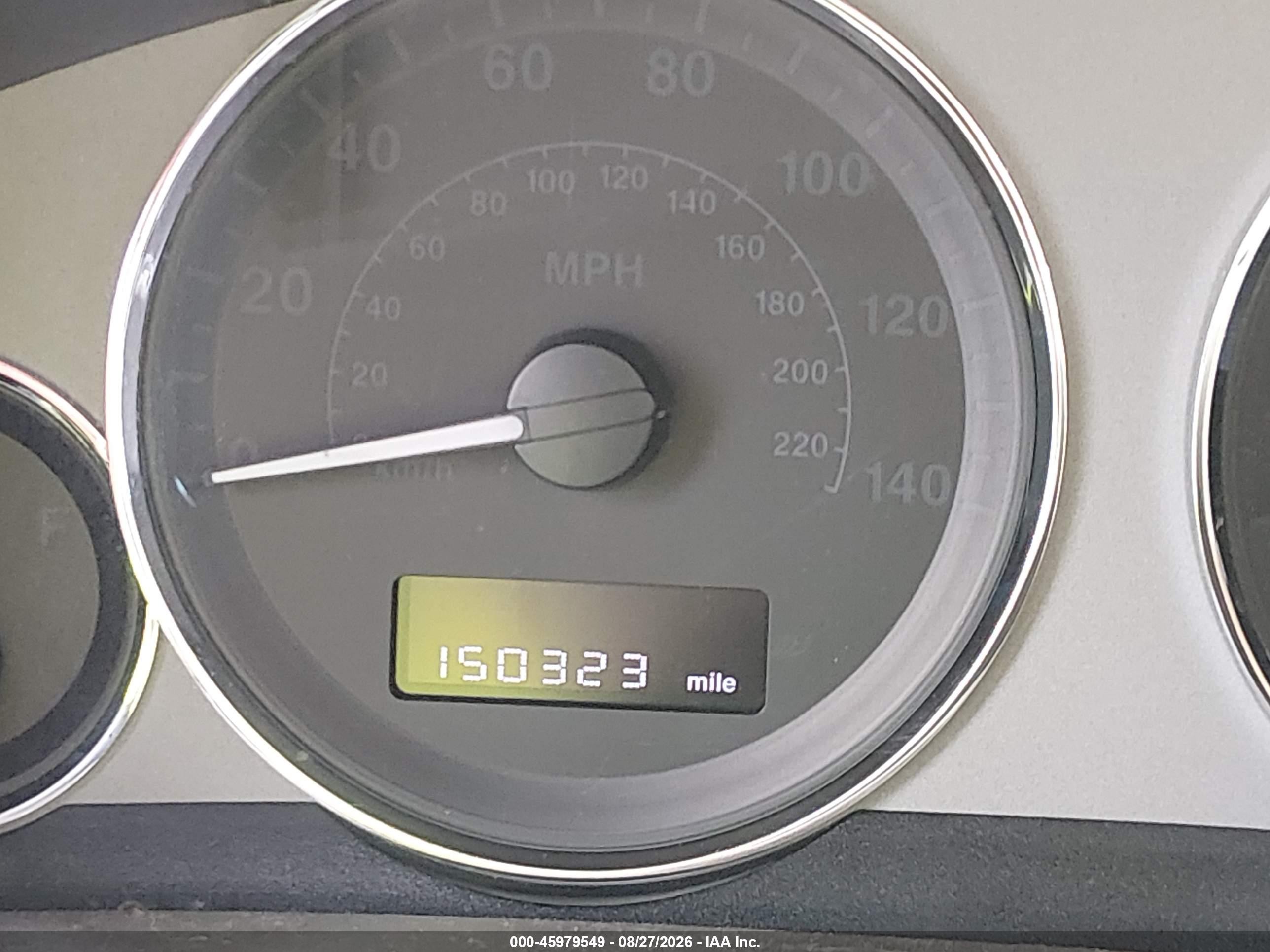 2010 Jeep Commander Limited Red vin: 1J4RG5GT9AC109387