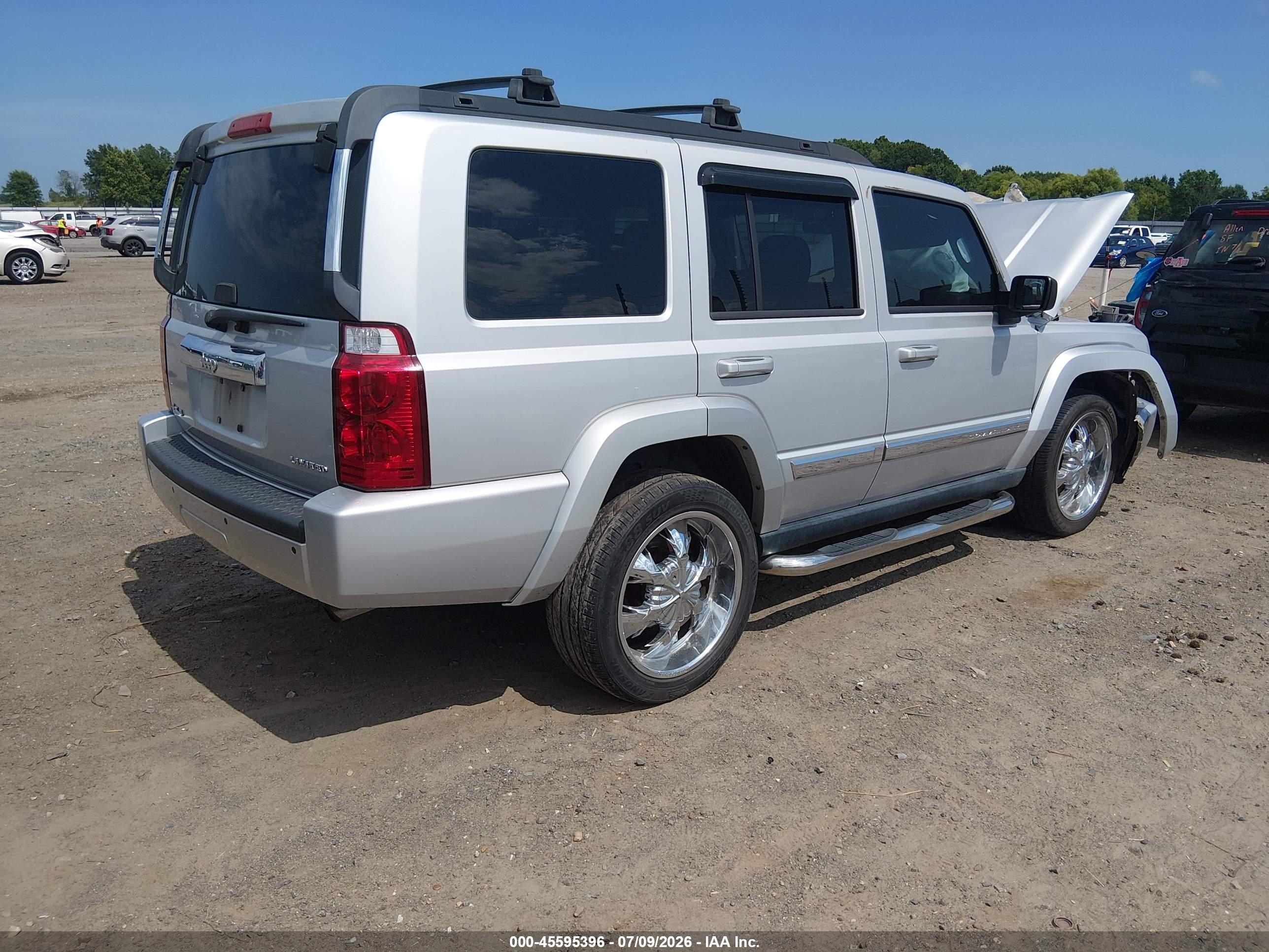 2010 Jeep Commander Sport Silver vin: 1J4RH4GK0AC157410