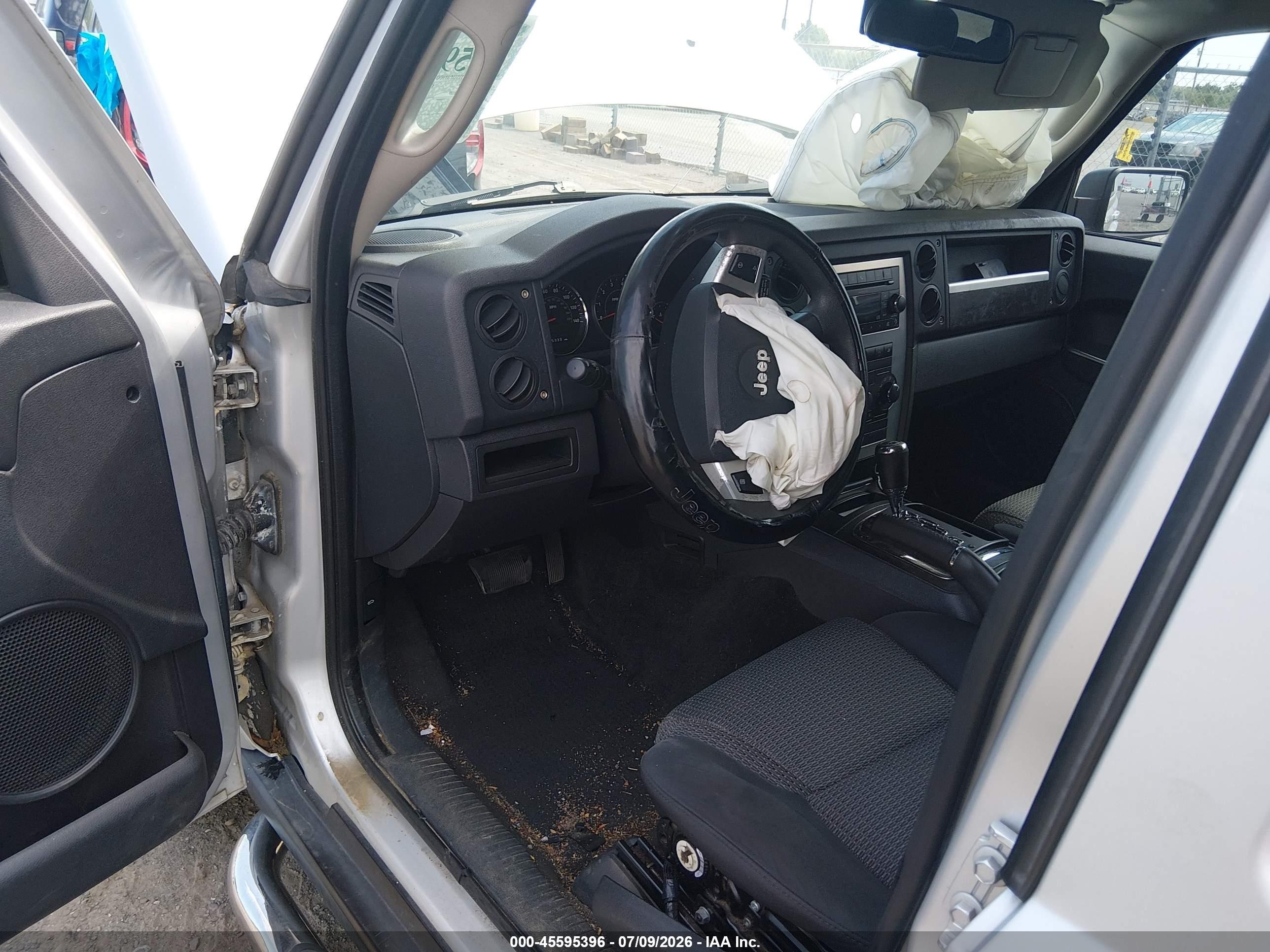 2010 Jeep Commander Sport Silver vin: 1J4RH4GK0AC157410