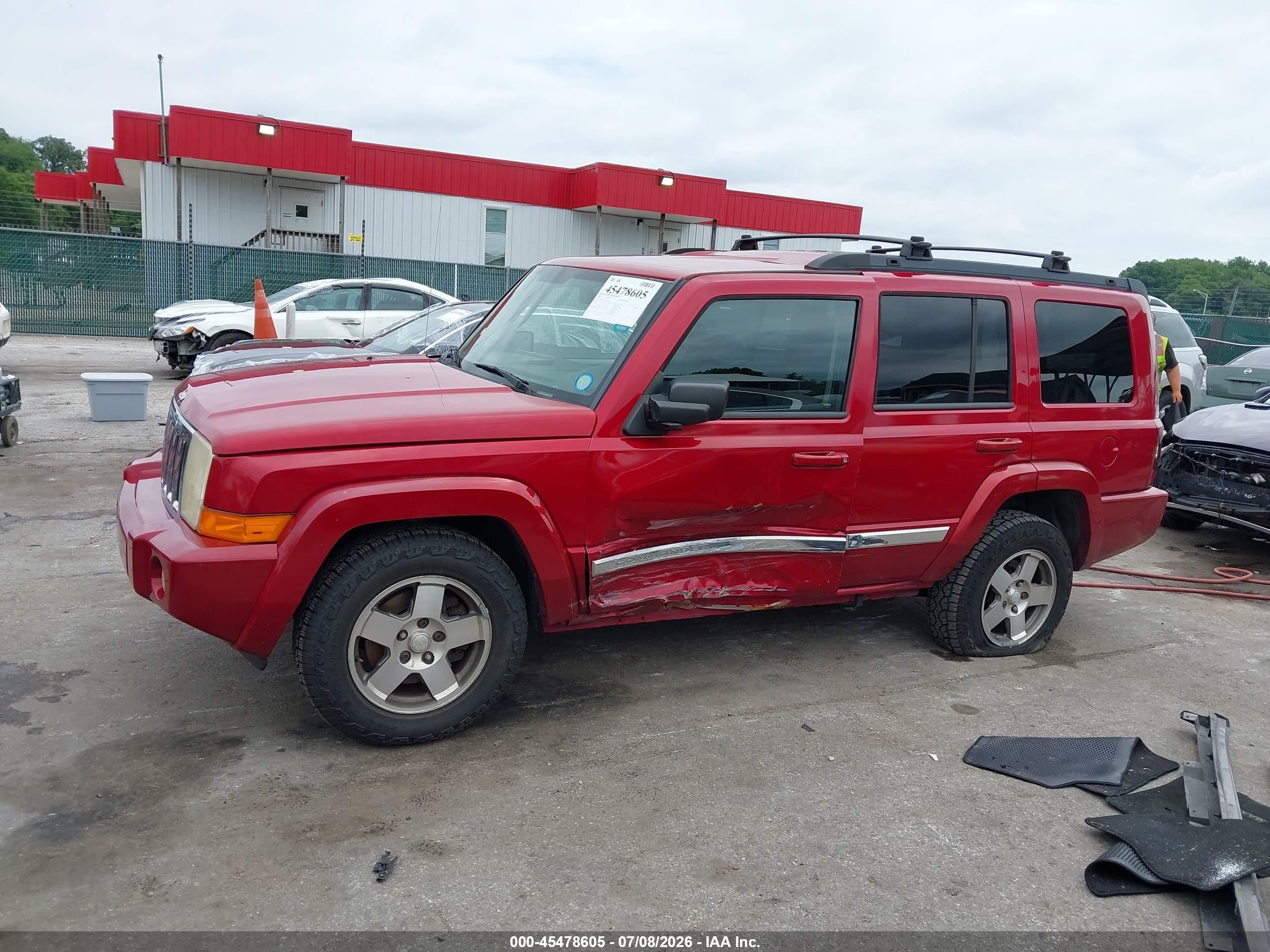 2010 Jeep Commander Sport Красный vin: 1J4RH4GK7AC106969