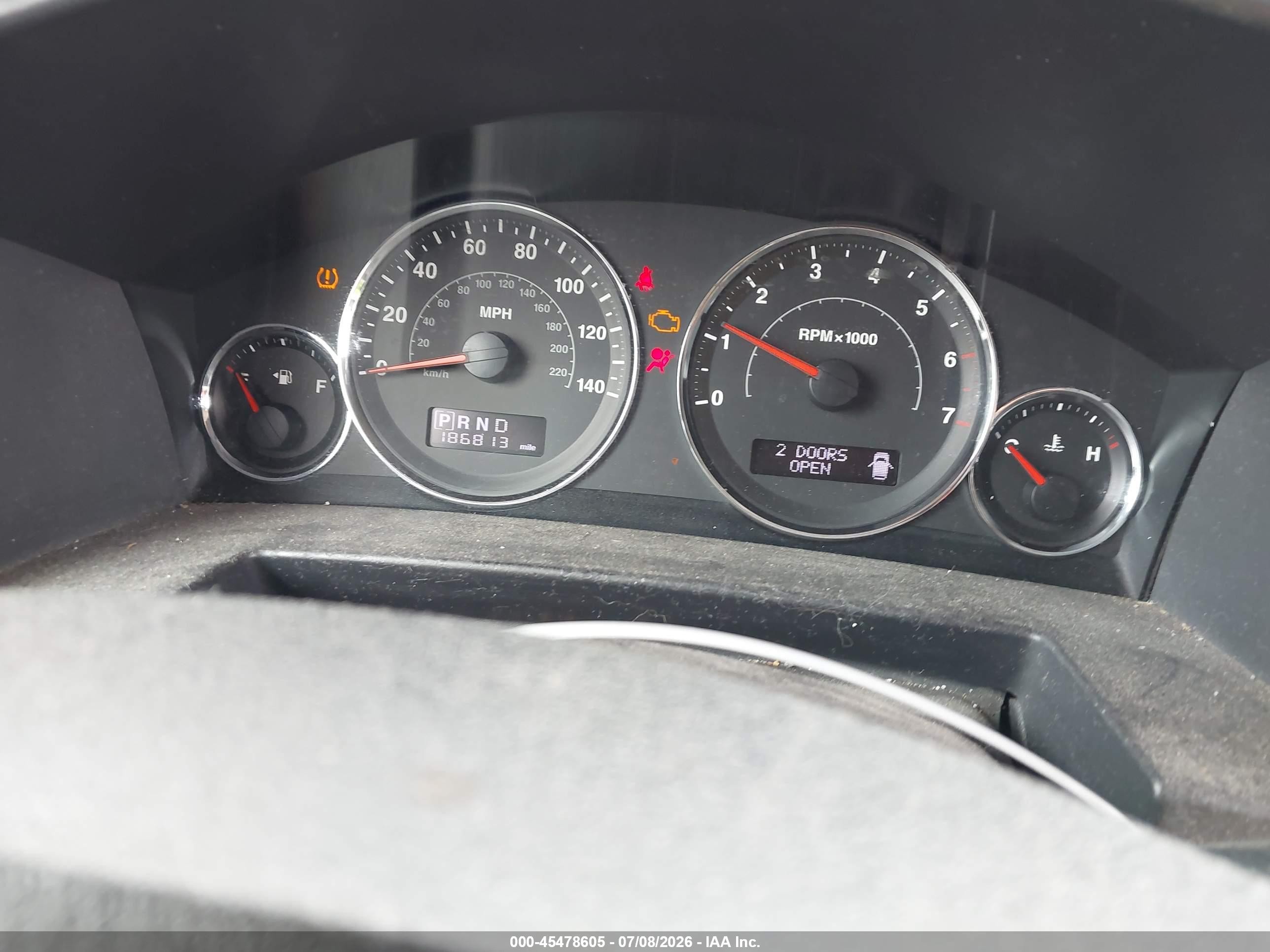 2010 Jeep Commander Sport Красный vin: 1J4RH4GK7AC106969