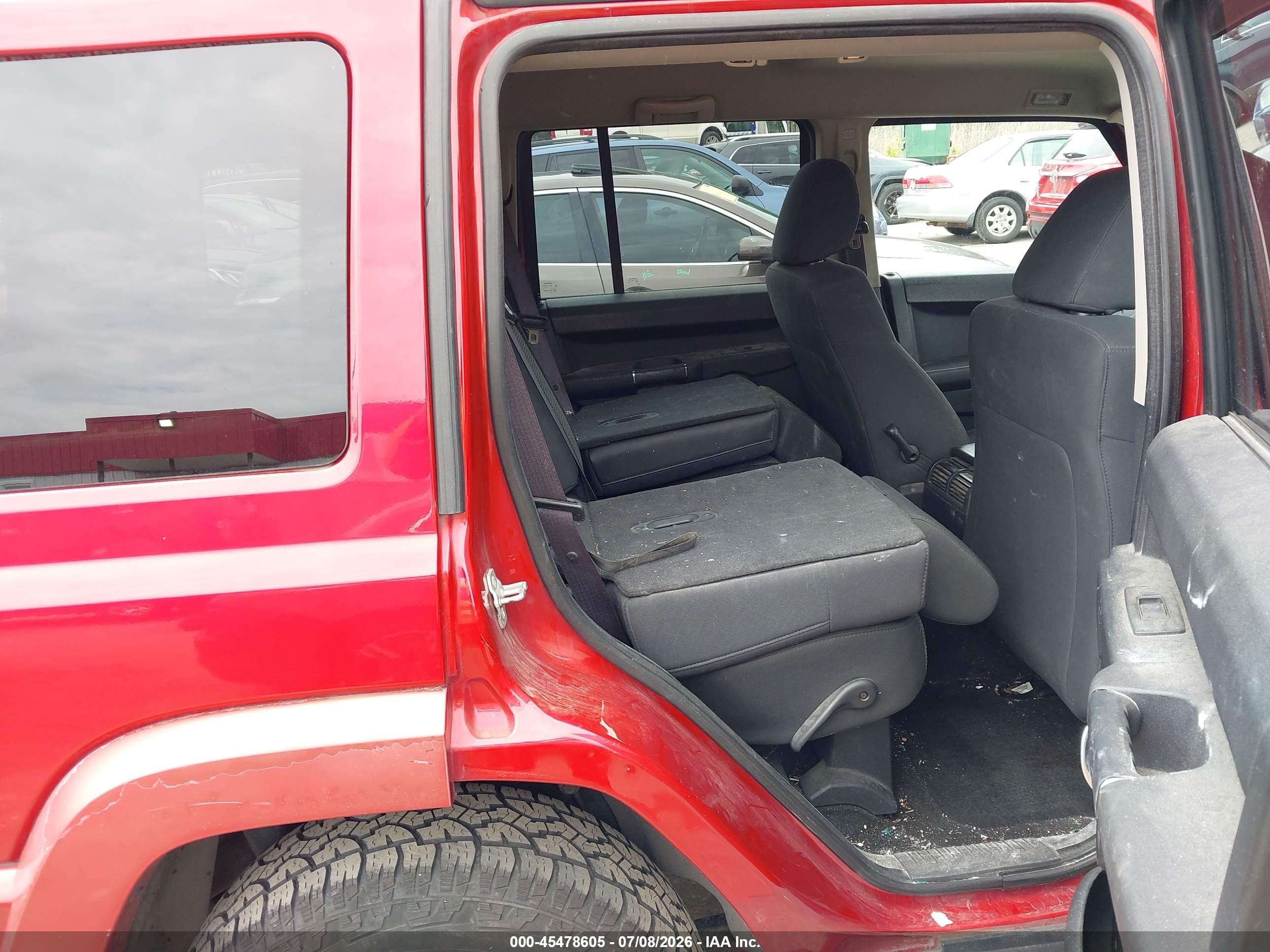 2010 Jeep Commander Sport Красный vin: 1J4RH4GK7AC106969