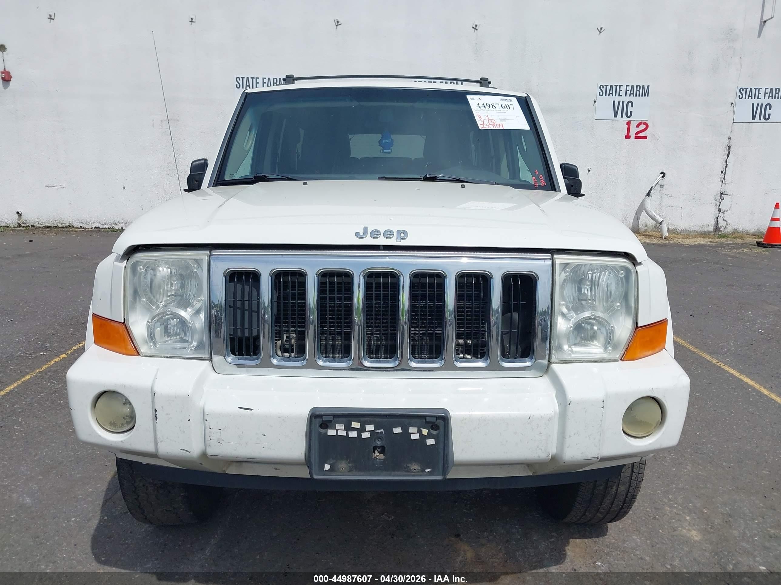 2010 Jeep Commander Sport White vin: 1J4RH4GK8AC157557