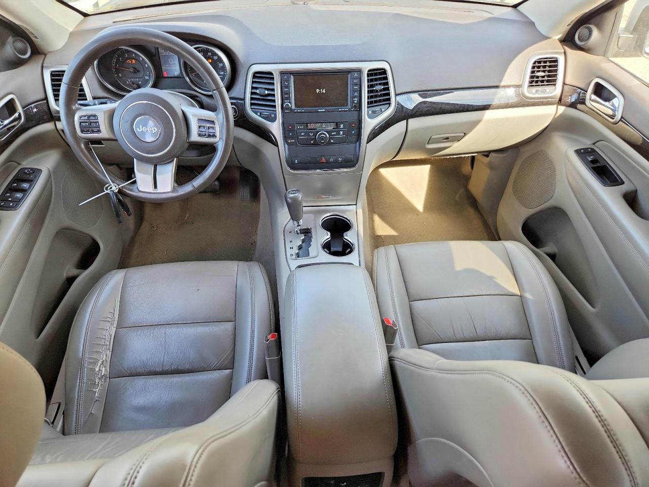 2011 Jeep Grand Cherokee Laredo Silver vin: 1J4RR4GG0BC508052