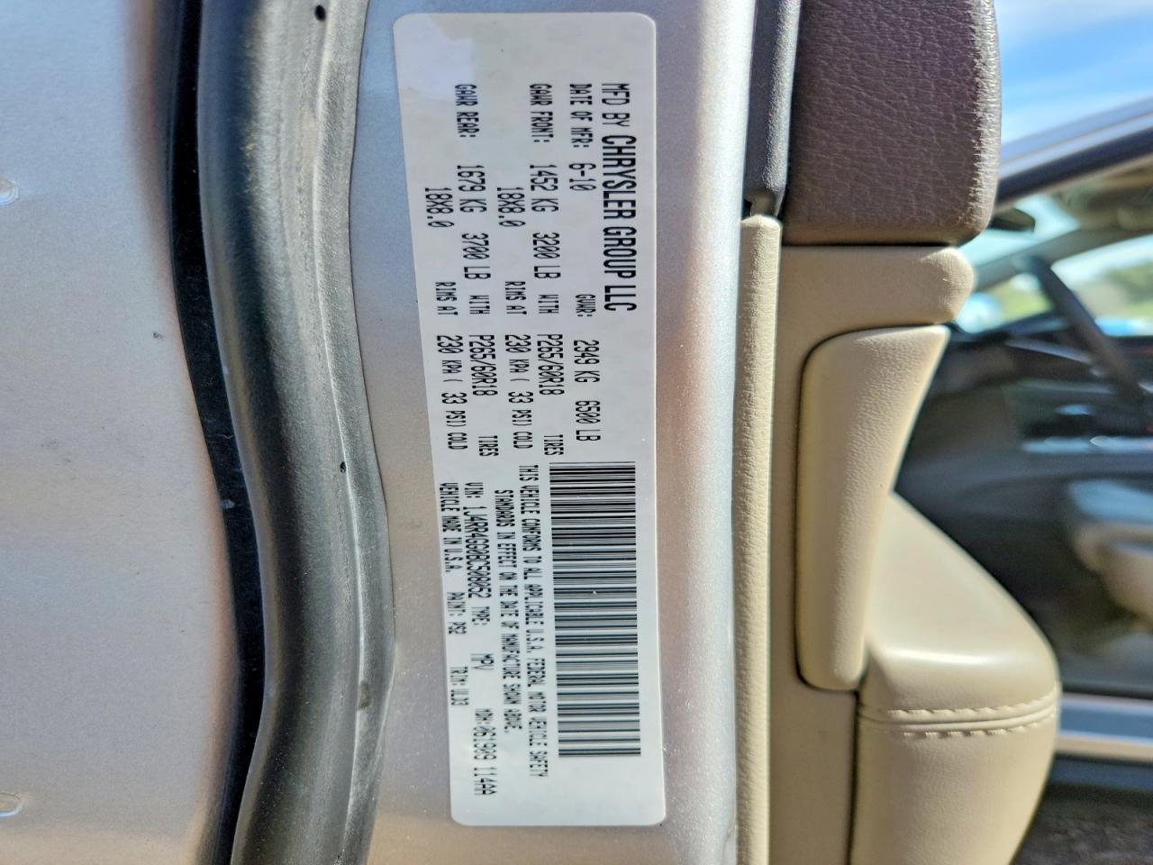 2011 Jeep Grand Cherokee Laredo Silver vin: 1J4RR4GG0BC508052