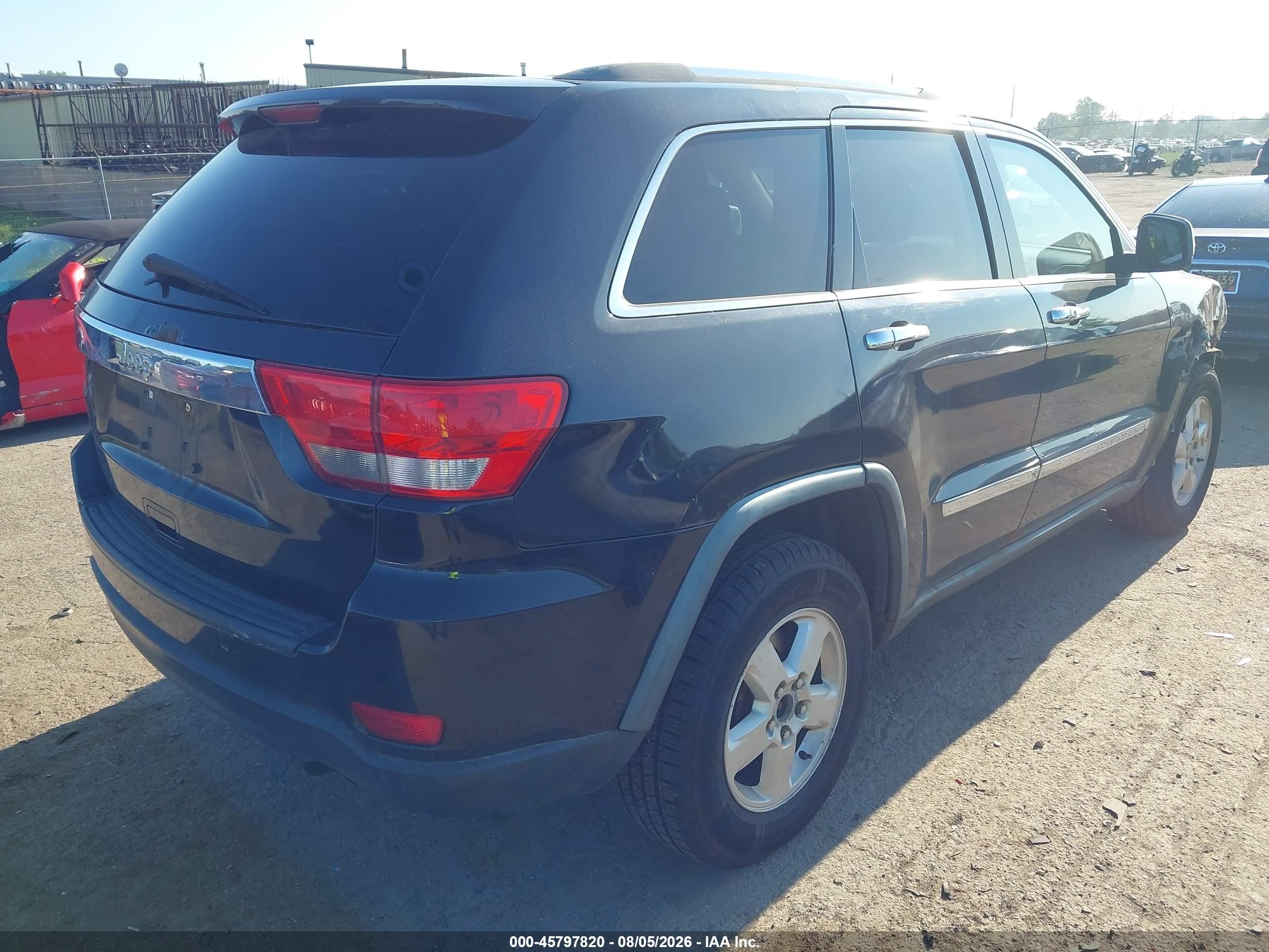 2011 Jeep Grand Cherokee Laredo Black vin: 1J4RR4GG0BC525627