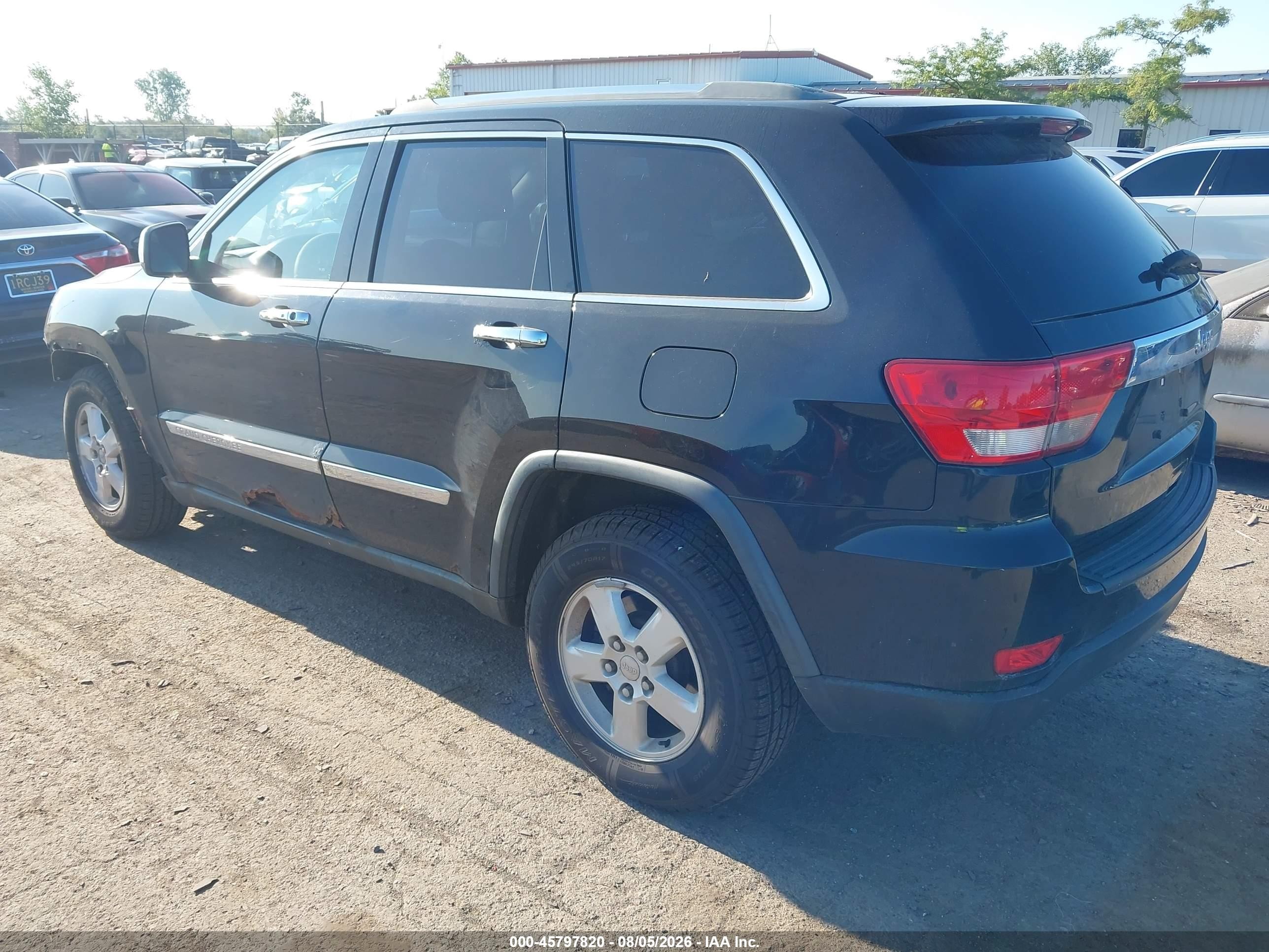 2011 Jeep Grand Cherokee Laredo Black vin: 1J4RR4GG0BC525627