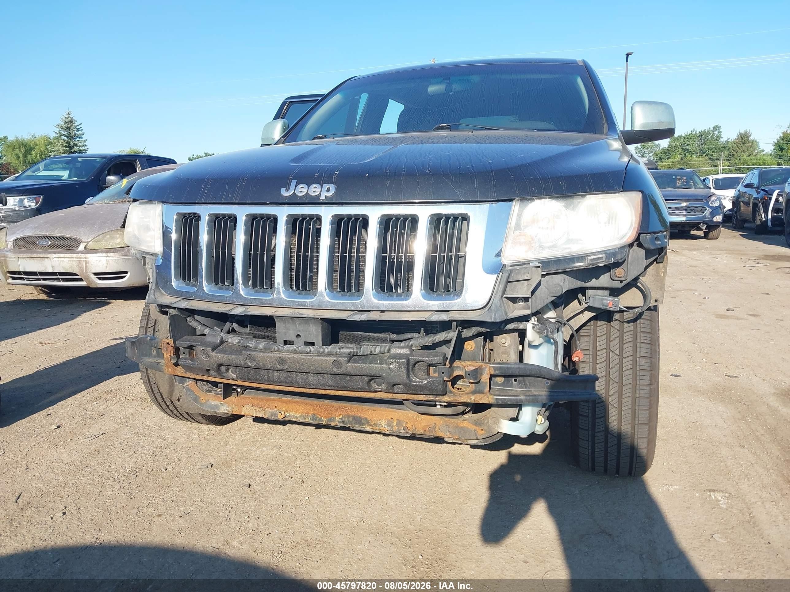 2011 Jeep Grand Cherokee Laredo Black vin: 1J4RR4GG0BC525627