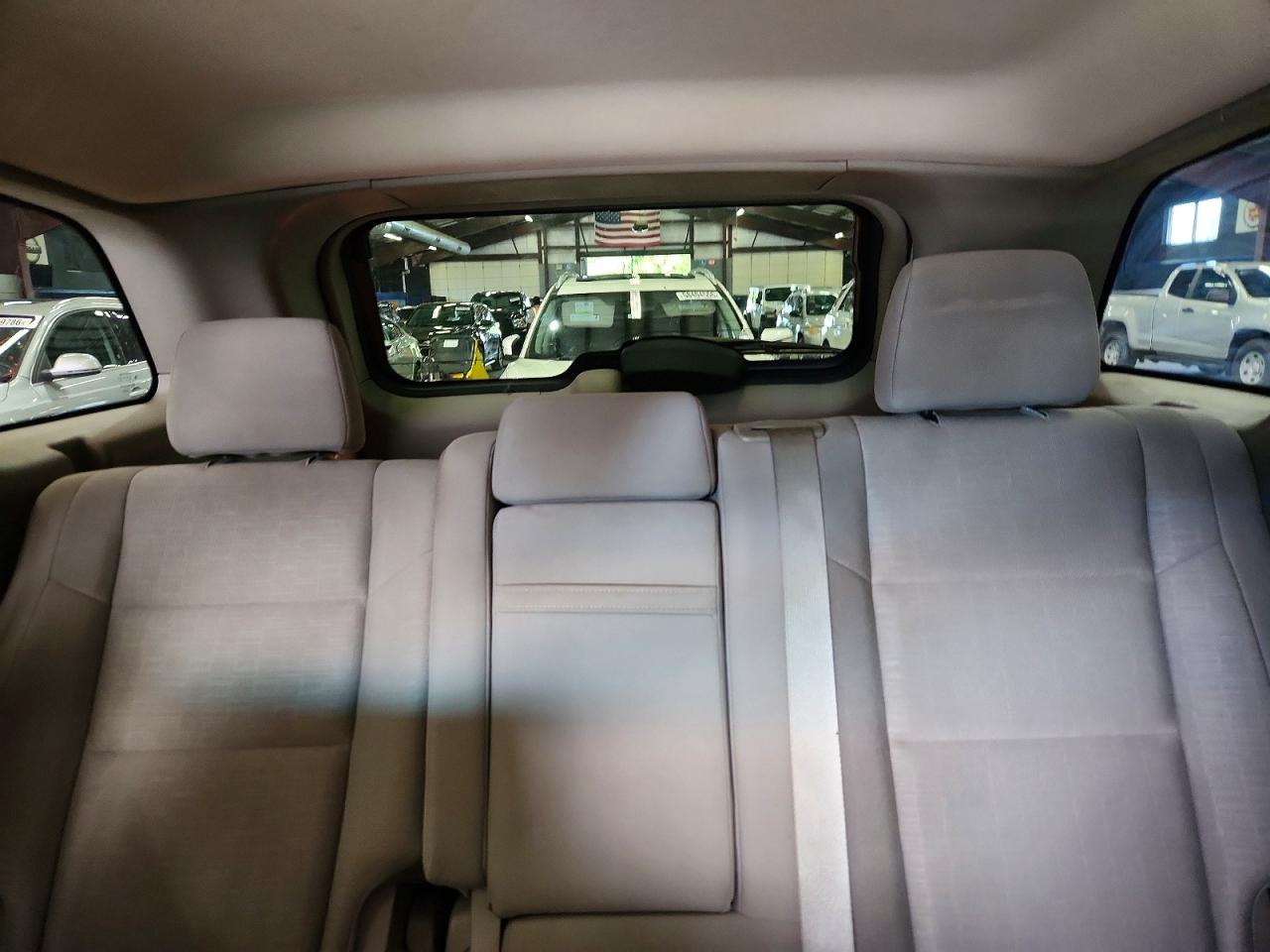 2011 Jeep Grand Cherokee Laredo White vin: 1J4RR4GG0BC525711