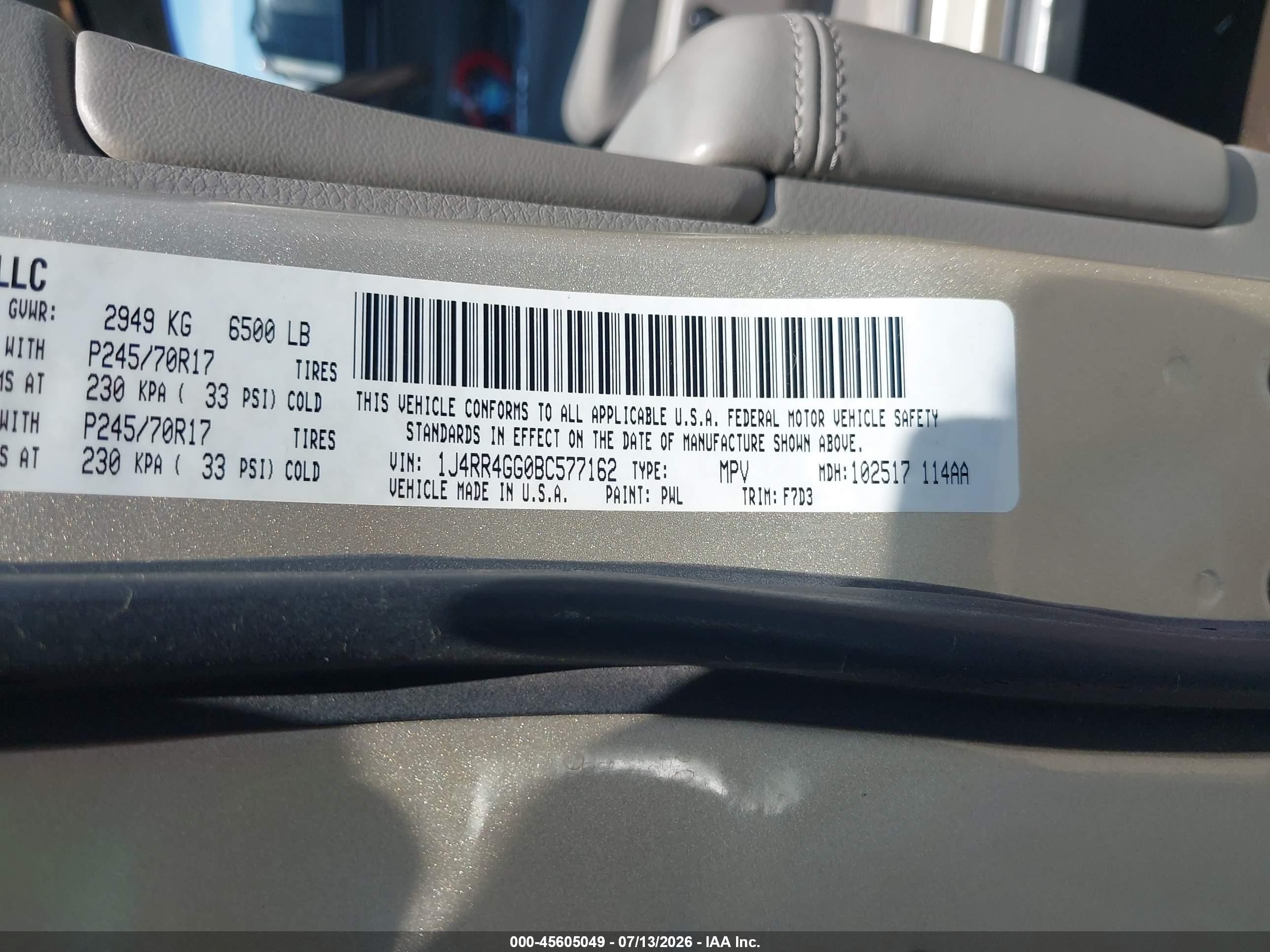 2011 Jeep Grand Cherokee Laredo Beige vin: 1J4RR4GG0BC577162
