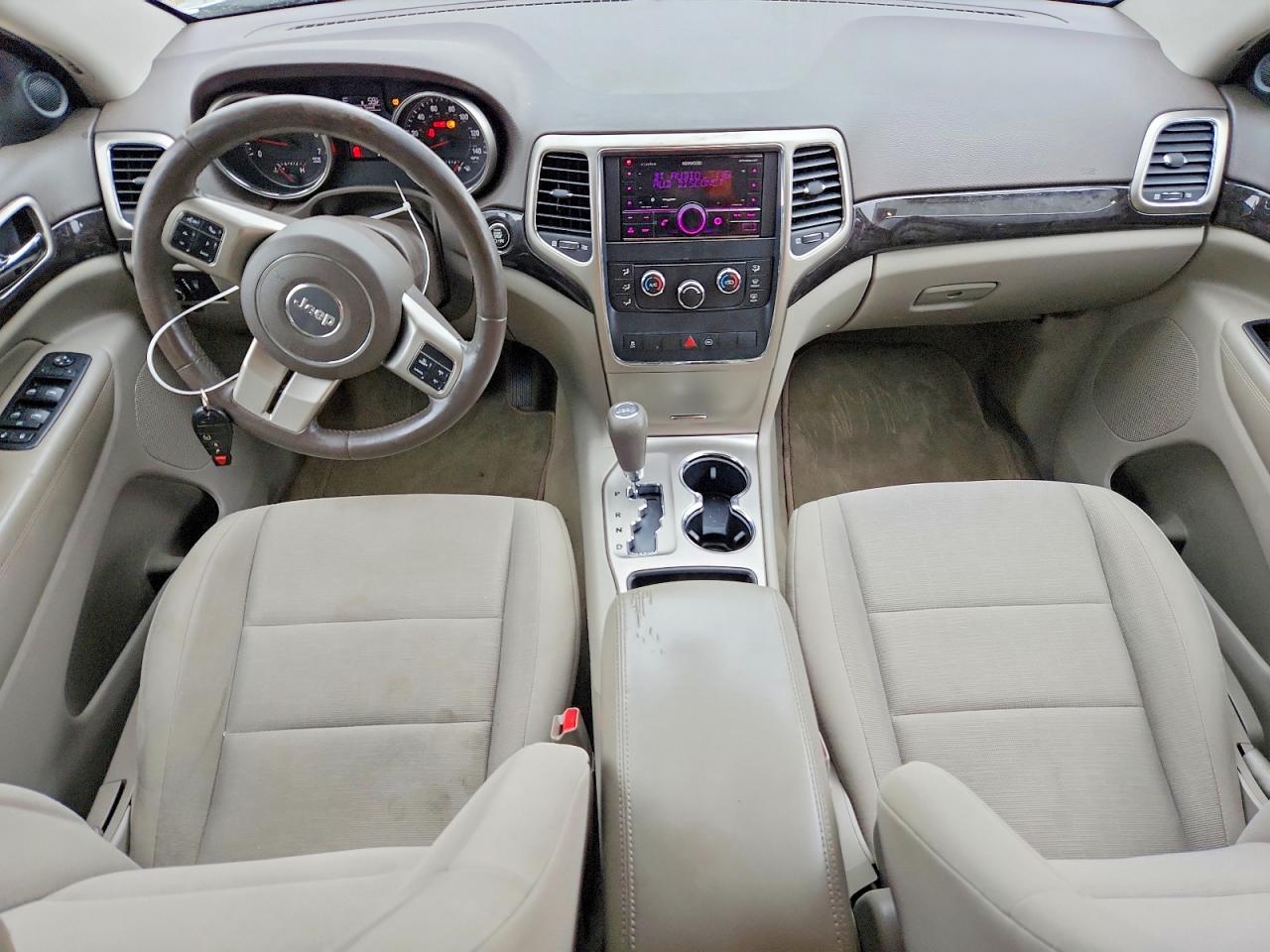 2011 Jeep Grand Cherokee Laredo White vin: 1J4RR4GG0BC582054