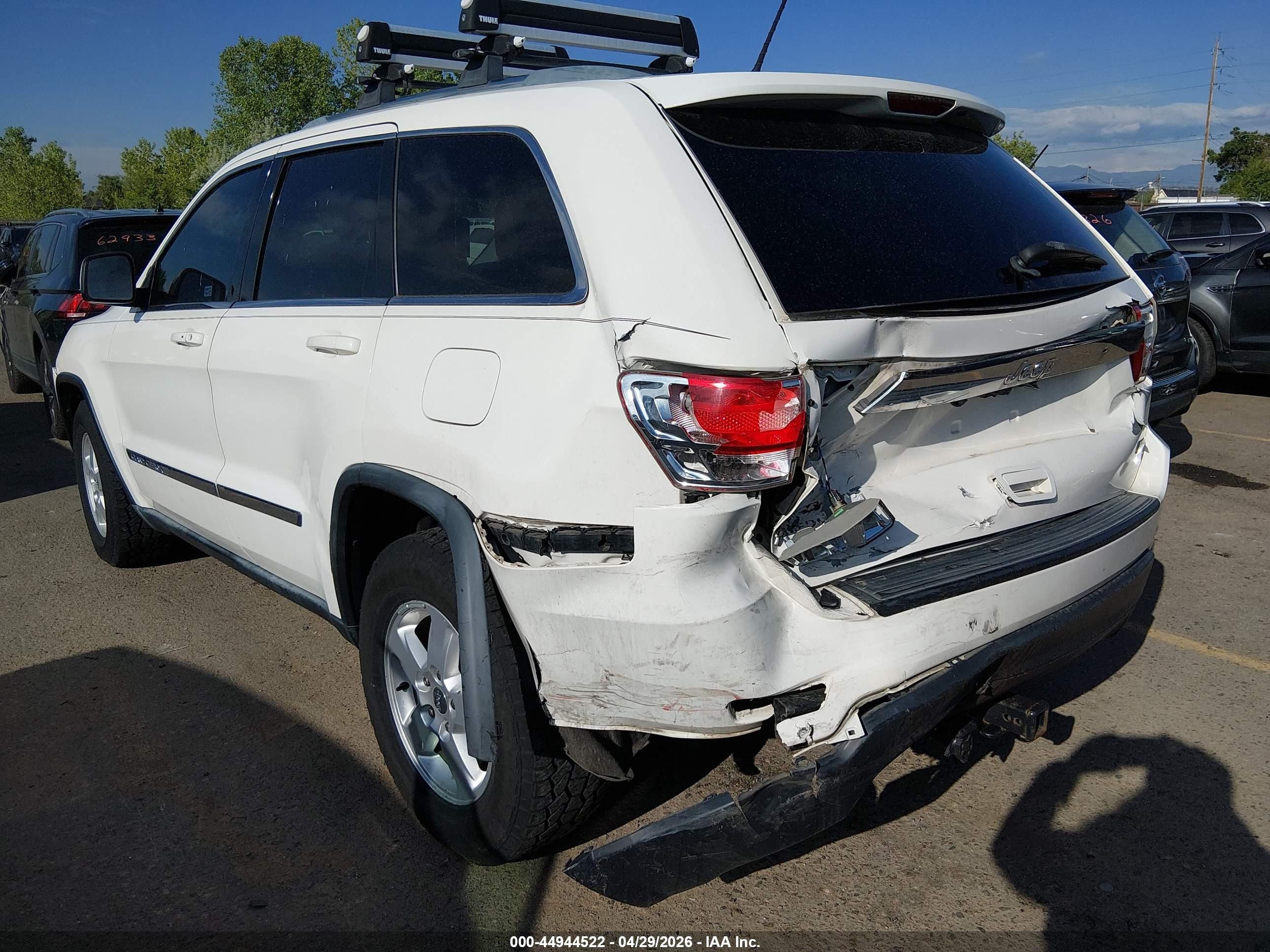 2011 Jeep Grand Cherokee Laredo White vin: 1J4RR4GG0BC585732