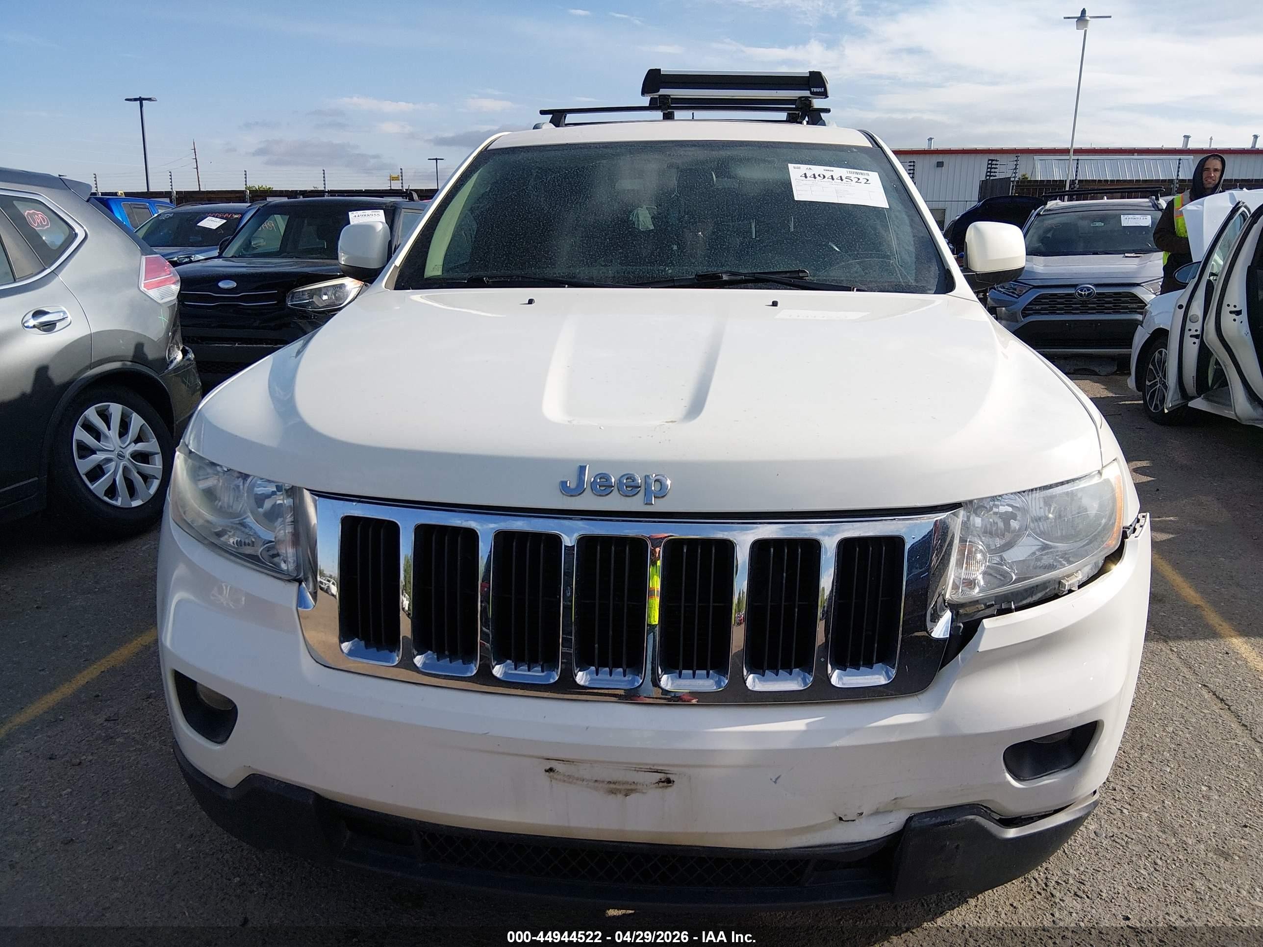 2011 Jeep Grand Cherokee Laredo White vin: 1J4RR4GG0BC585732