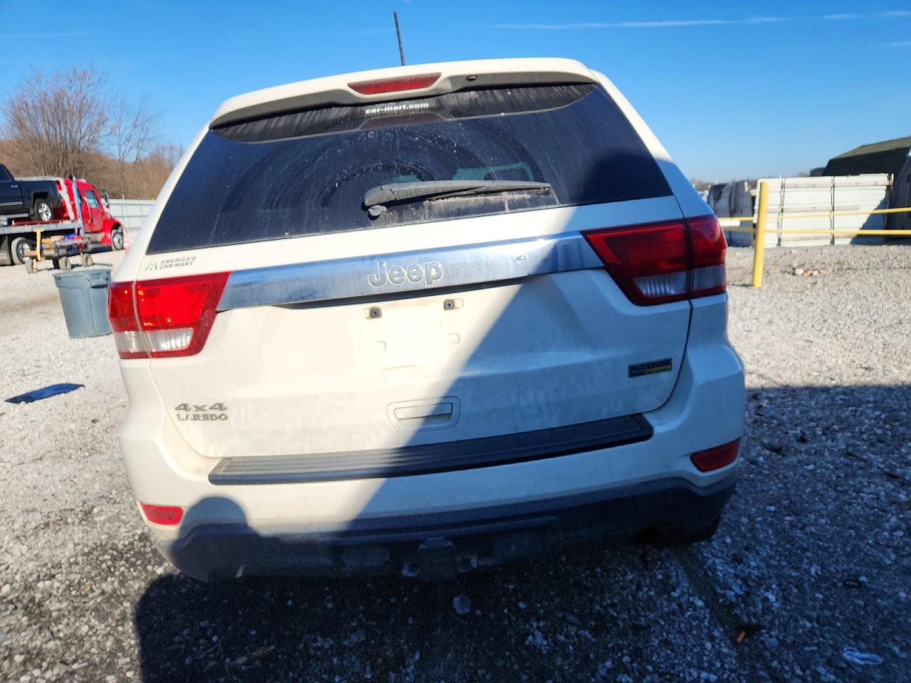 2011 Jeep Grand Cherokee Laredo Белый vin: 1J4RR4GG0BC616347