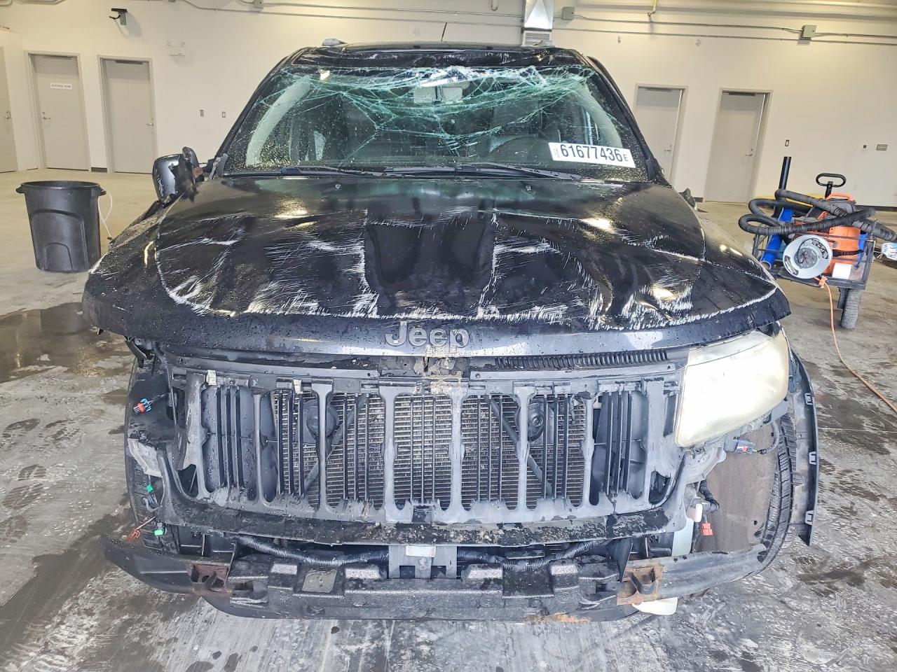 2011 Jeep Grand Cherokee Laredo Черный vin: 1J4RR4GG0BC624402